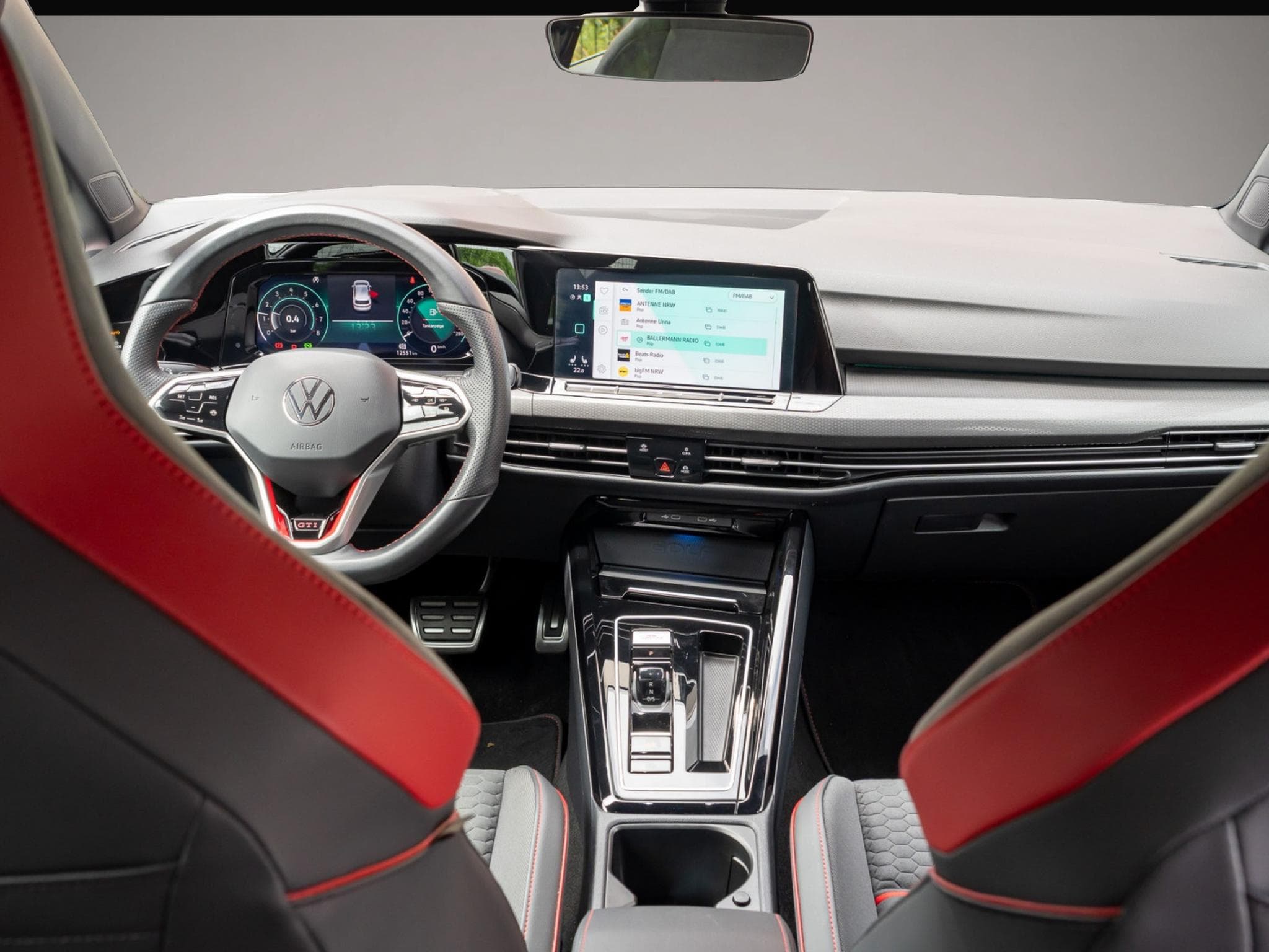VW Golf (2024) - Foto 5