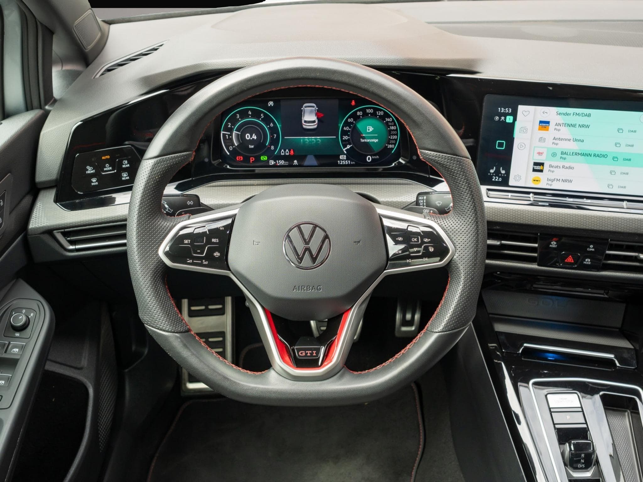 VW Golf (2024) - Foto 6