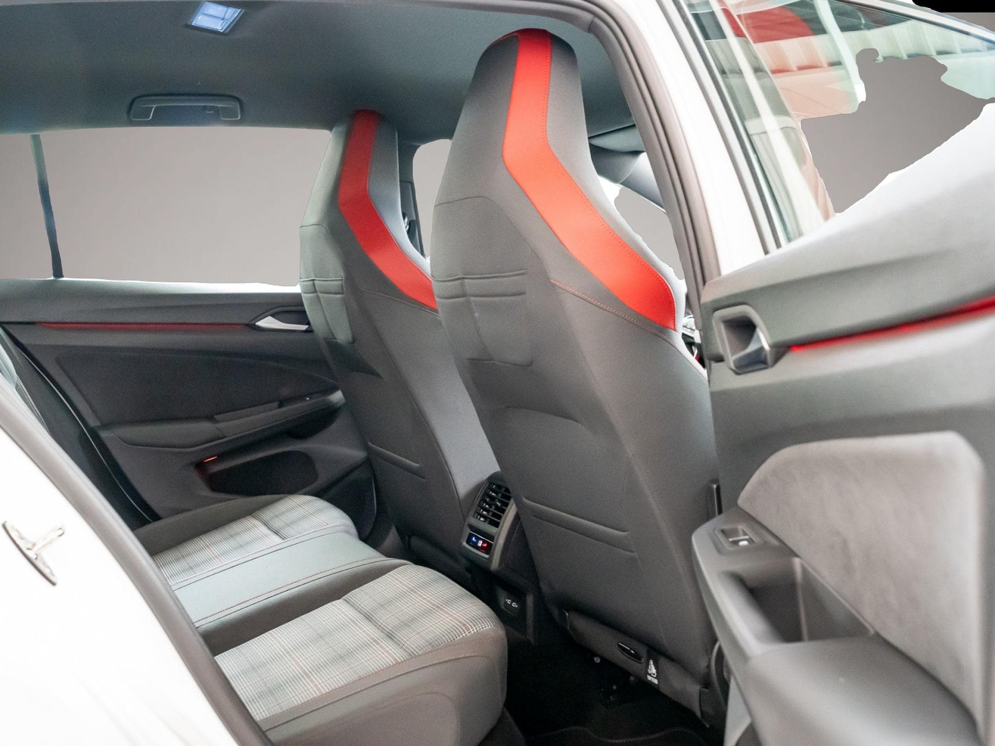 VW Golf (2024) - Foto 4