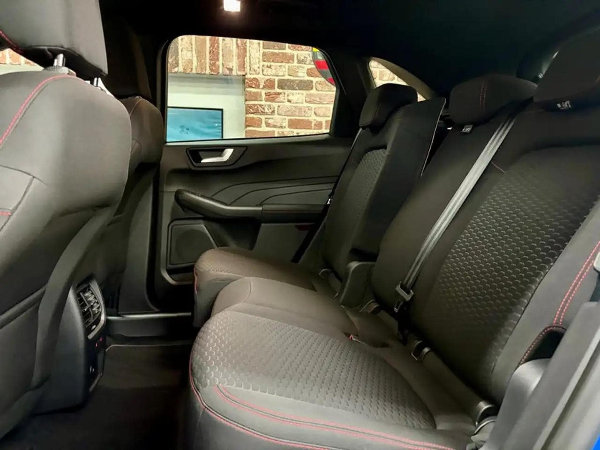 Ford Kuga (2025) - Foto 6