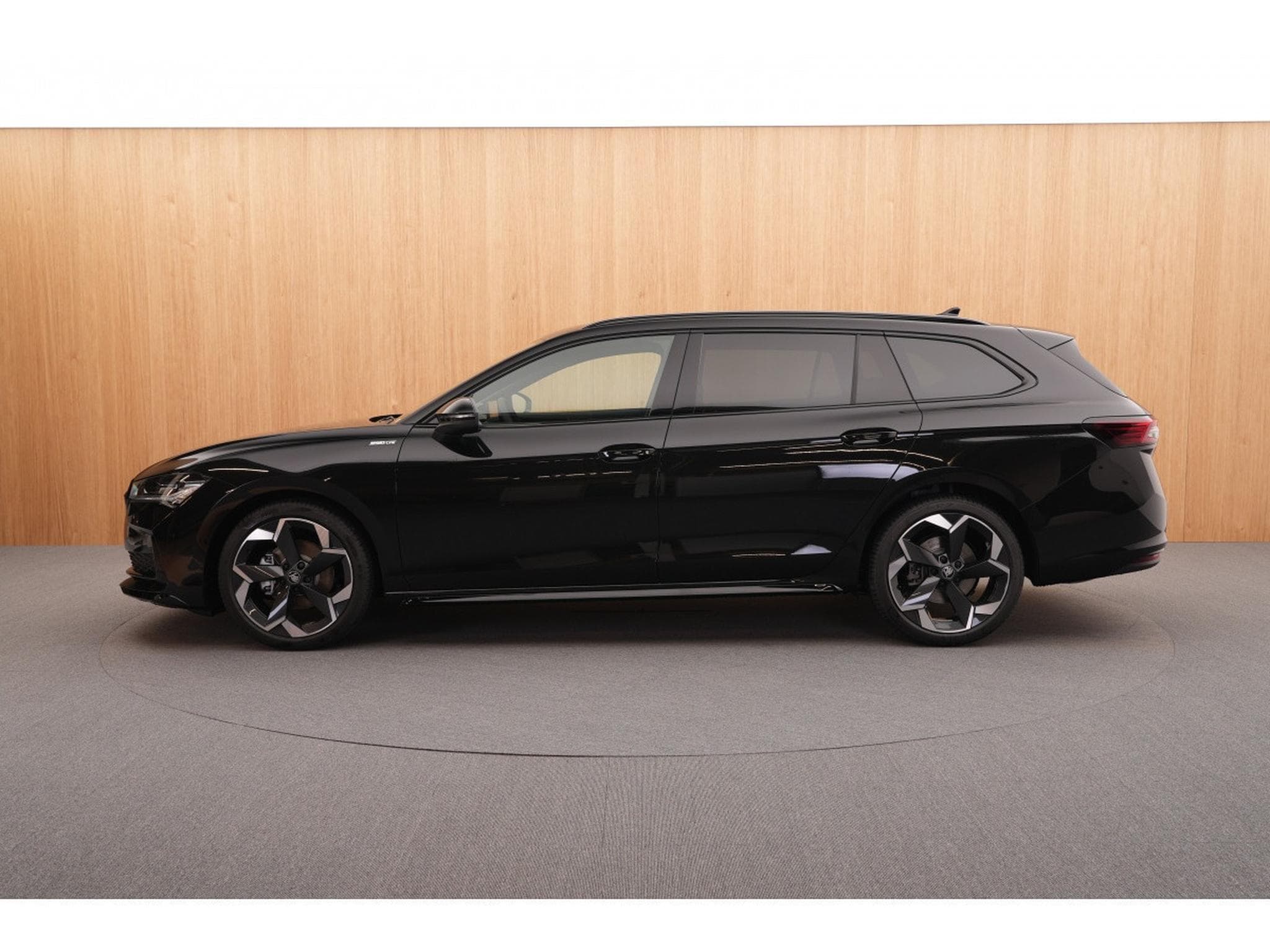 Skoda Superb Combi Sportline 2.0 TSI DSG7 150kW-204CV - Garantie 5 ans/10 (2025) - Photo 3