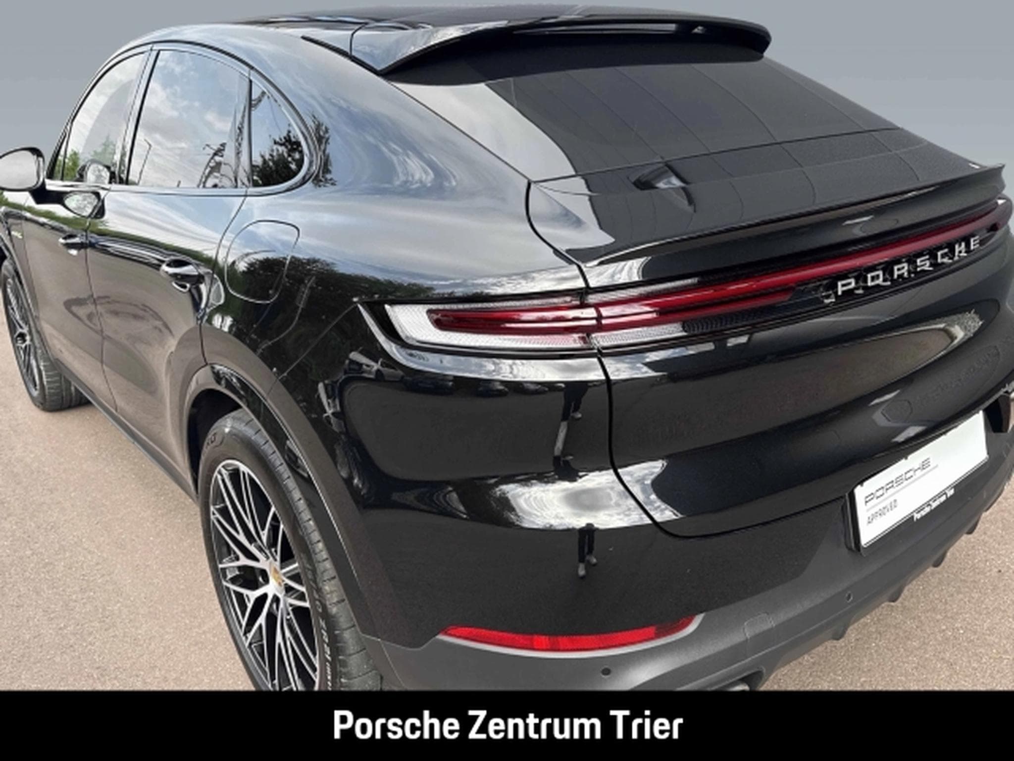 Porsche Cayenne Coupe Soft-Close LED-Matrix 21z (2024) - Photo 10