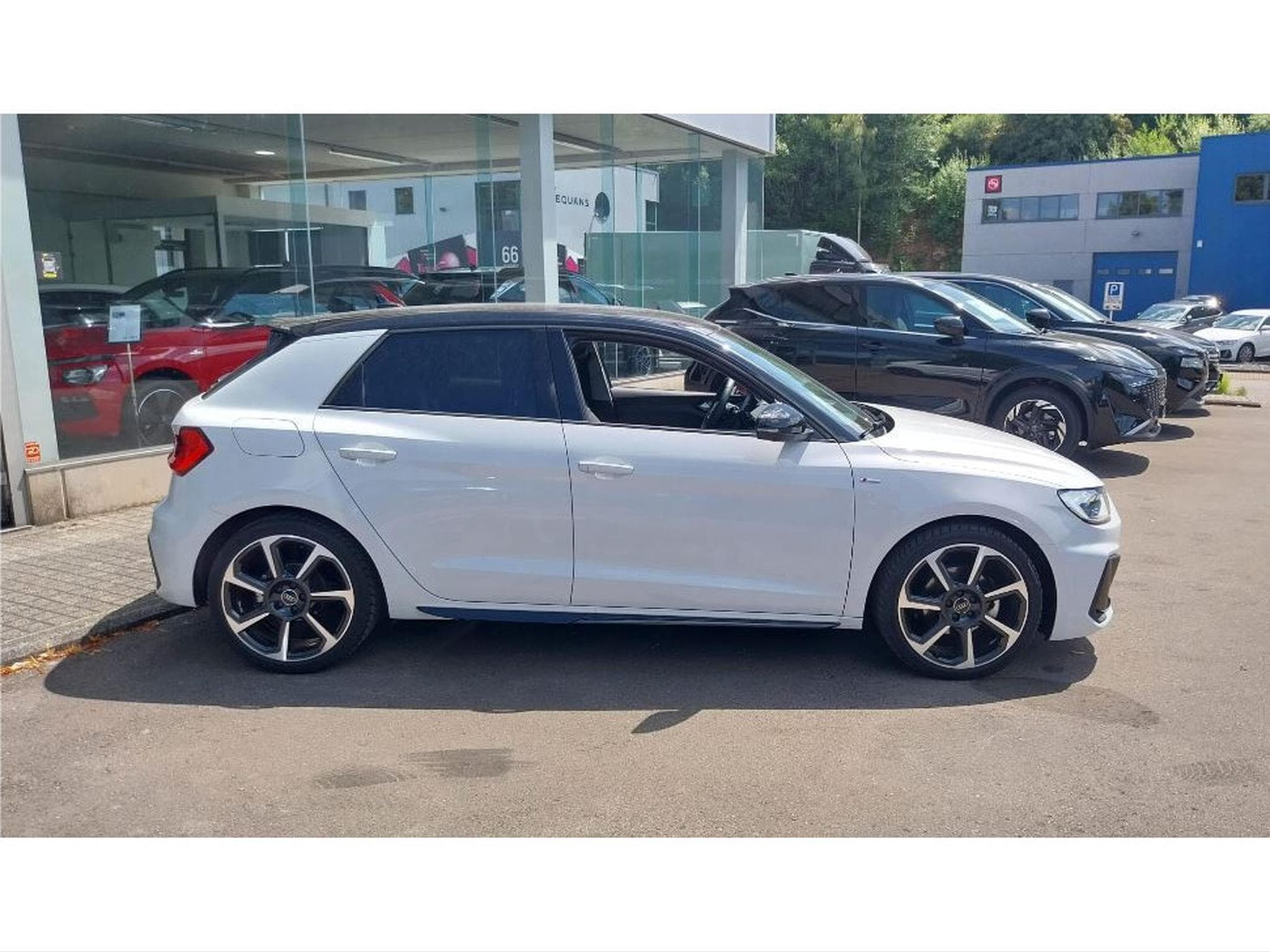 Audi A1 Sportback 30 TFSI S-TRONIC S line Adrénaline Black Edition (2025) - Foto 2