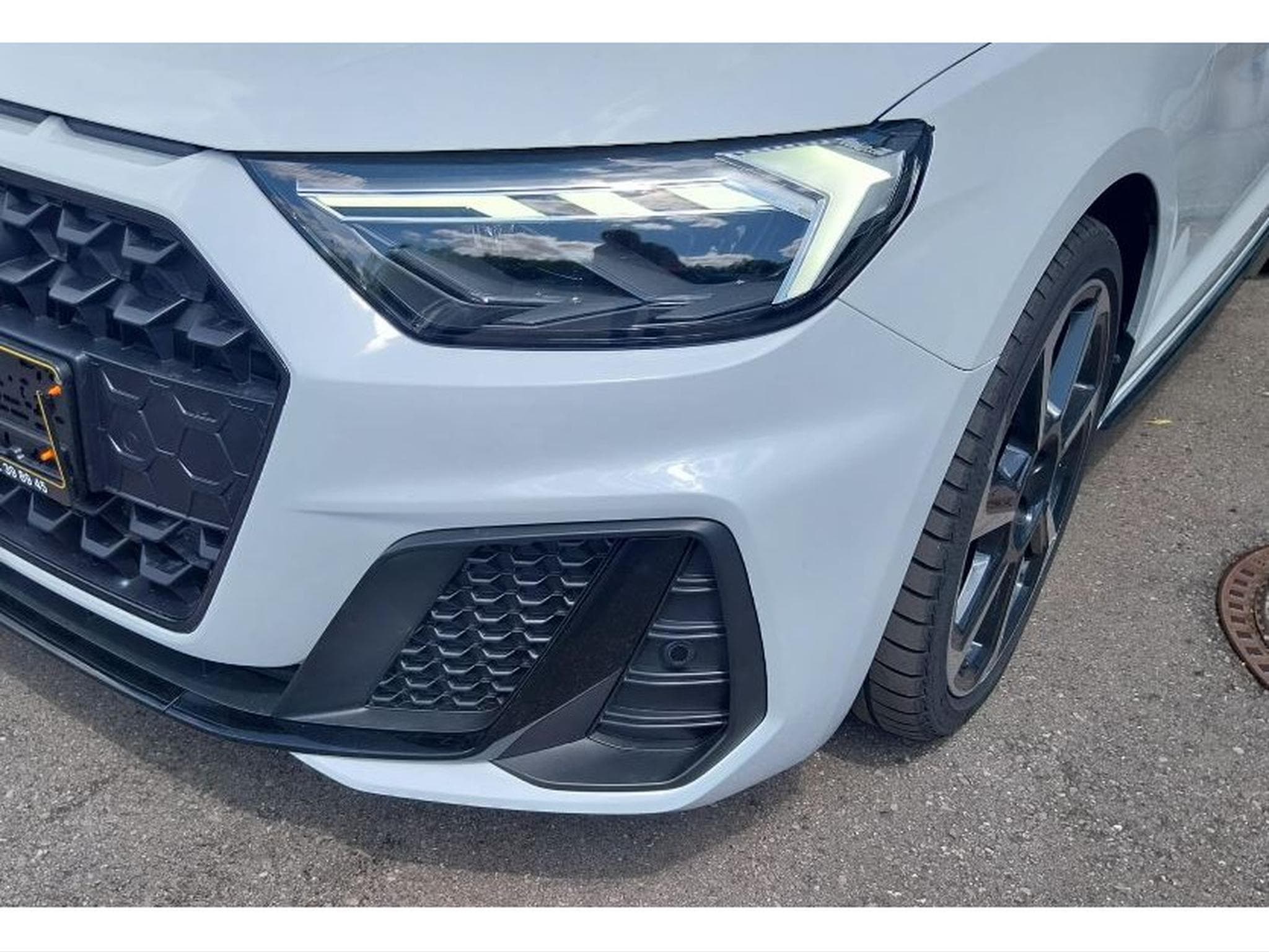 Audi A1 Sportback 30 TFSI S-TRONIC S line Adrénaline Black Edition (2025) - Foto 5
