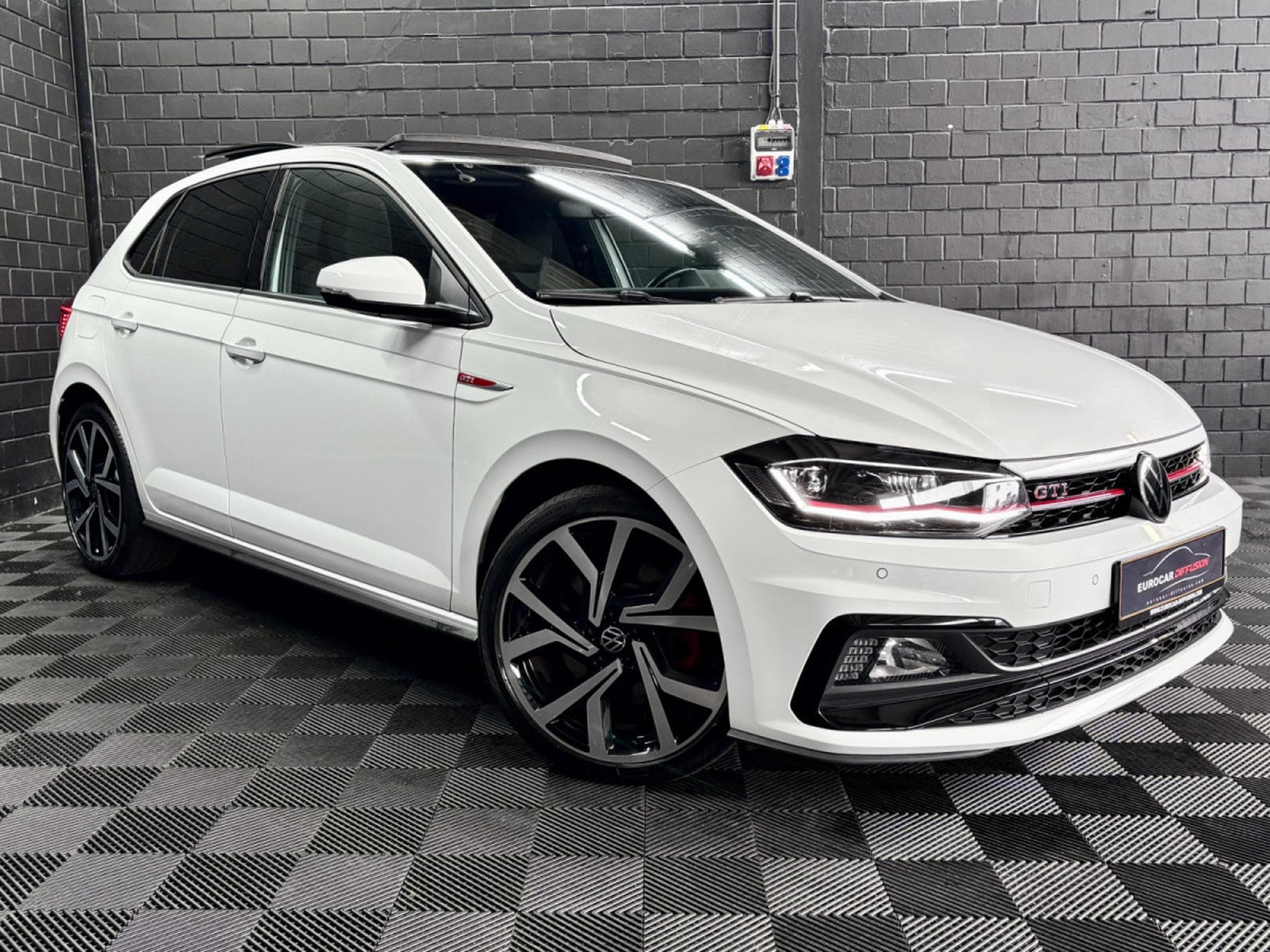 VW Polo 2.0 TSI 207 CV DSG7 *BEATS* PANO *CAM* (2022) - Foto 3
