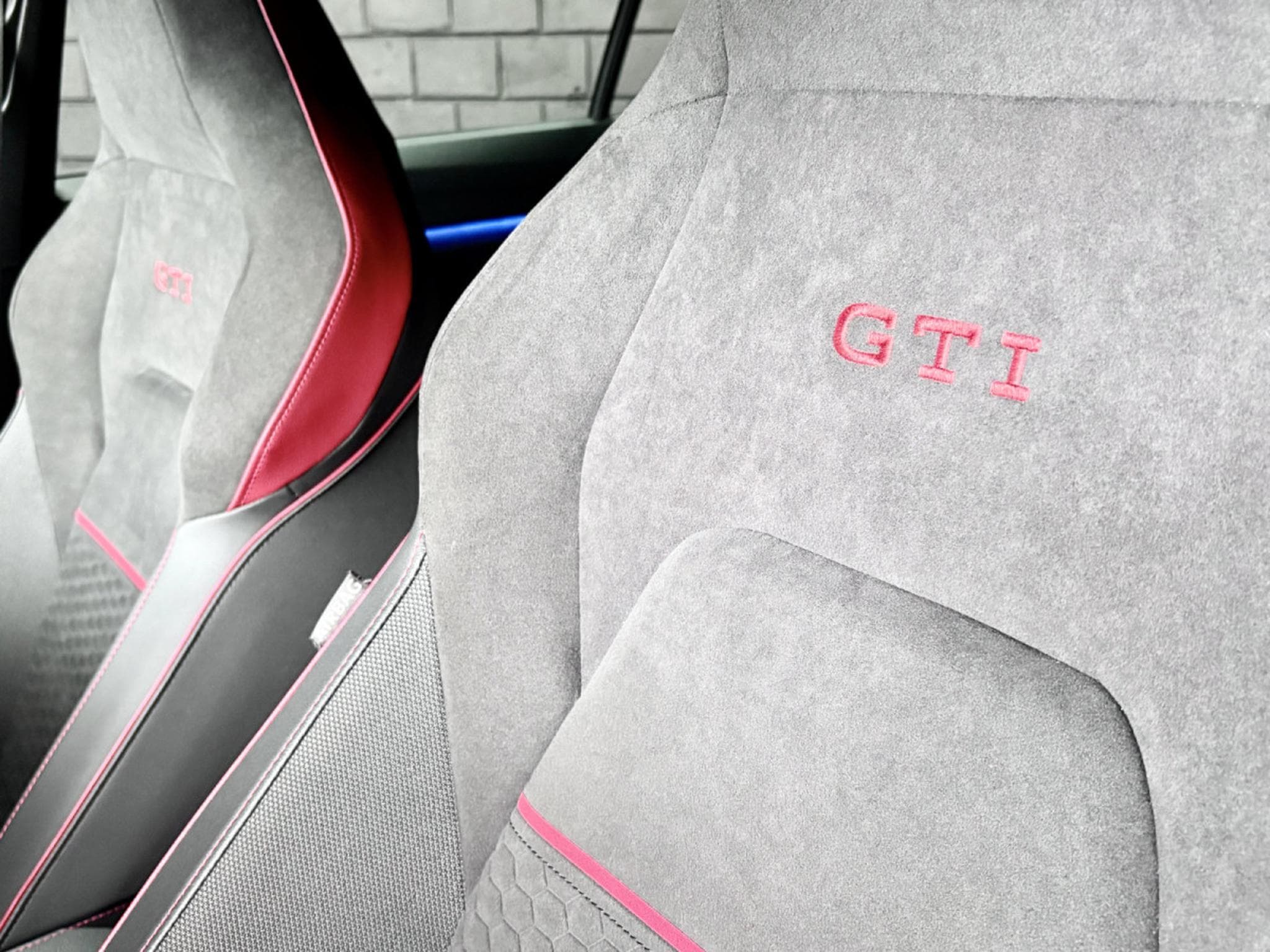 VW Golf GTI Clubsport 2.0 TSI 300 CV DSG7 *BLACK PACK*ACC* *CAM* (2024) - Foto 7