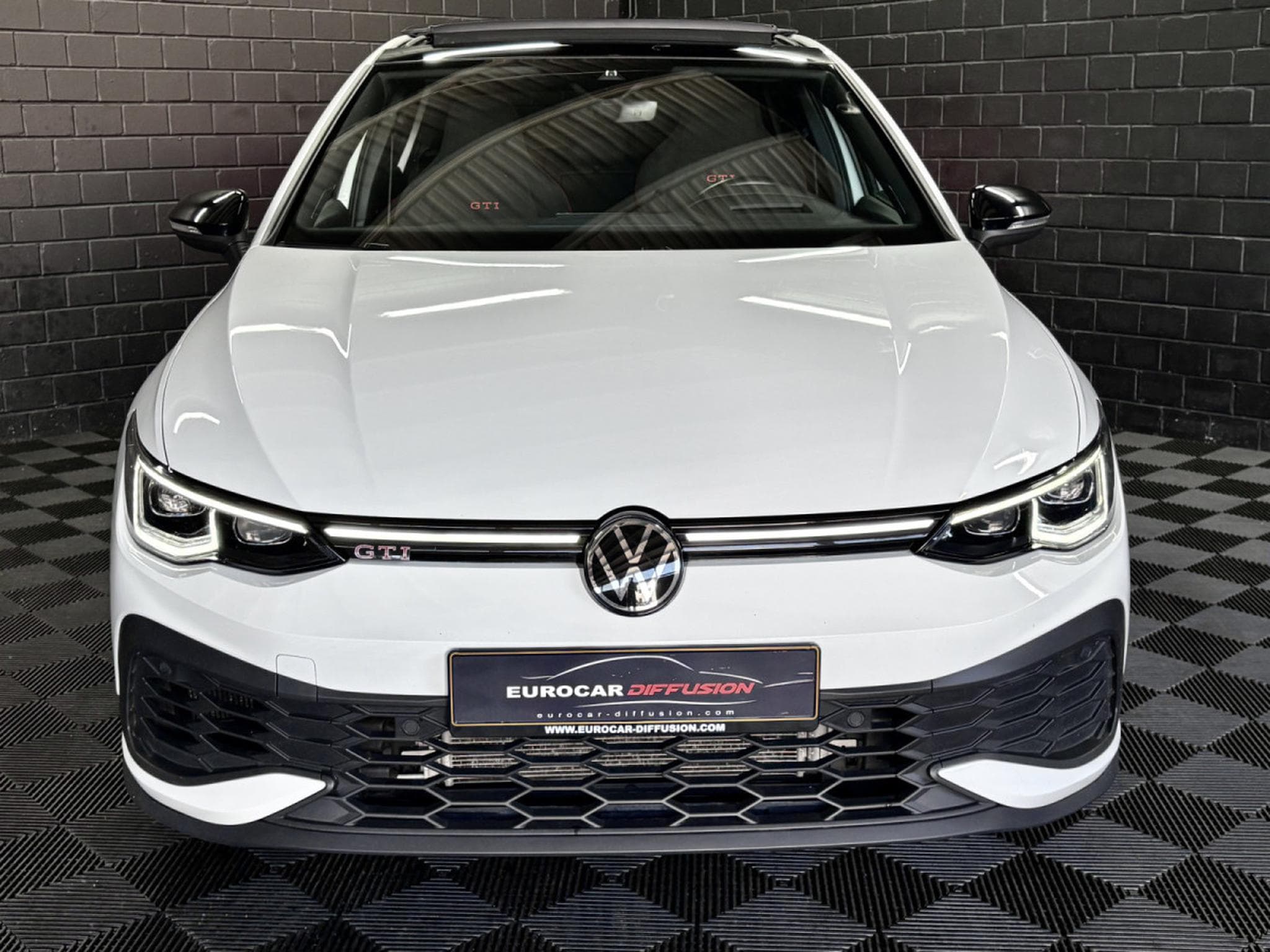 VW Golf GTI Clubsport 2.0 TSI 300 CV DSG7 *PACK PERF* AKRA* MATRIX * (2024) - Foto 2