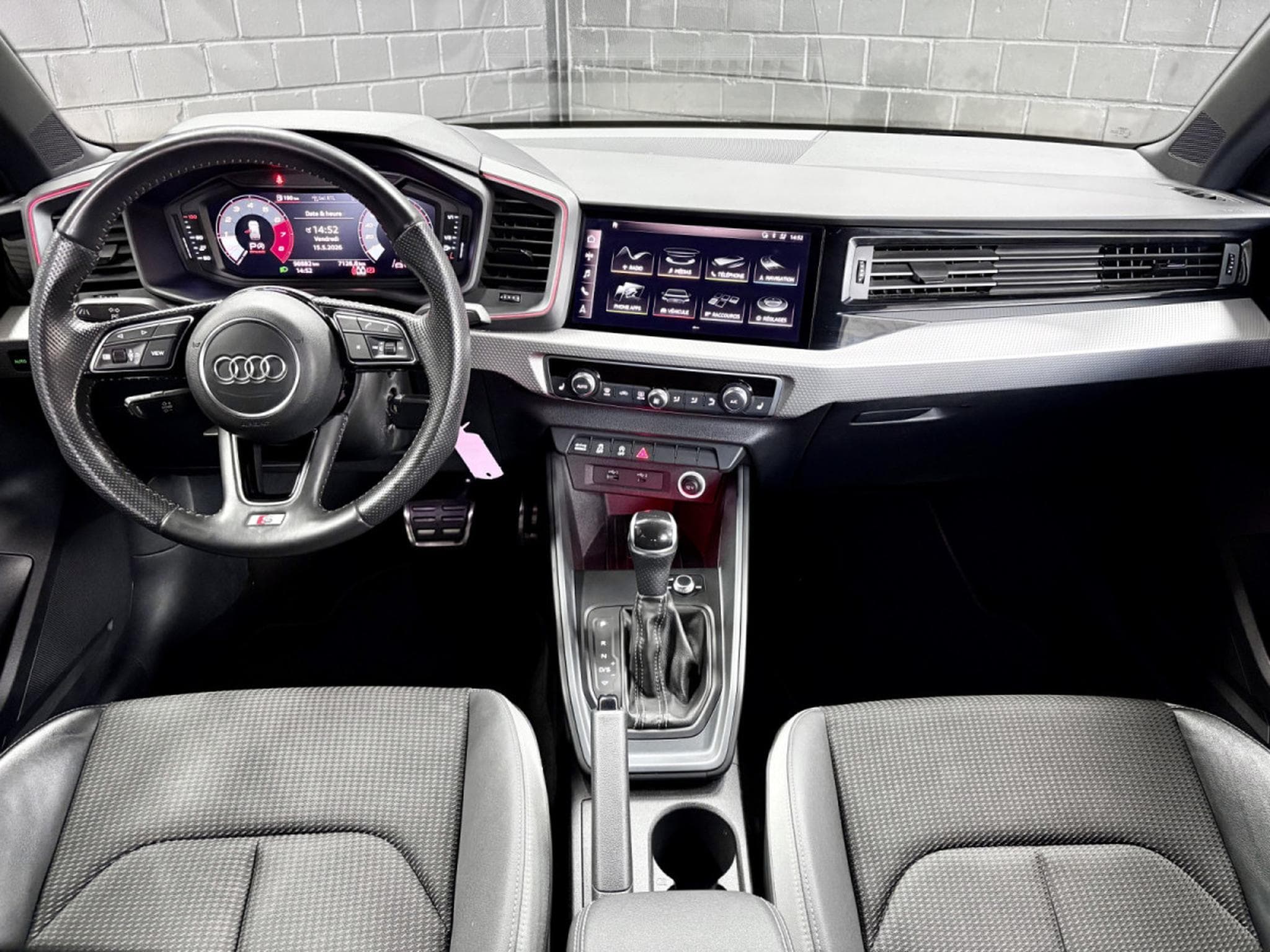 Audi A1 Sportback 40 TFSI S-Line (2019) - Photo 9