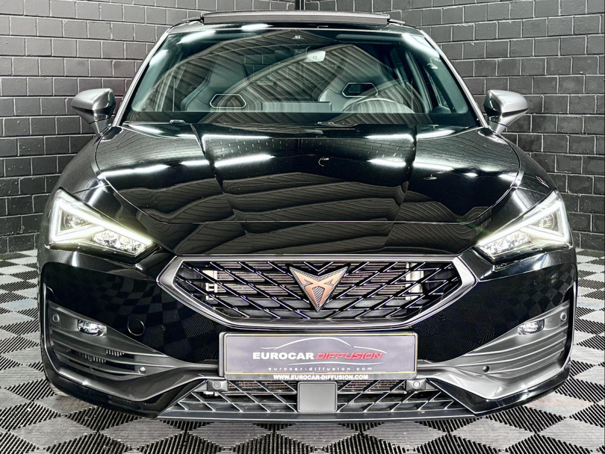Cupra Leon 2.0 TSI 300CV * PANO * Volant SS * Caméra * (2023) - Foto 2