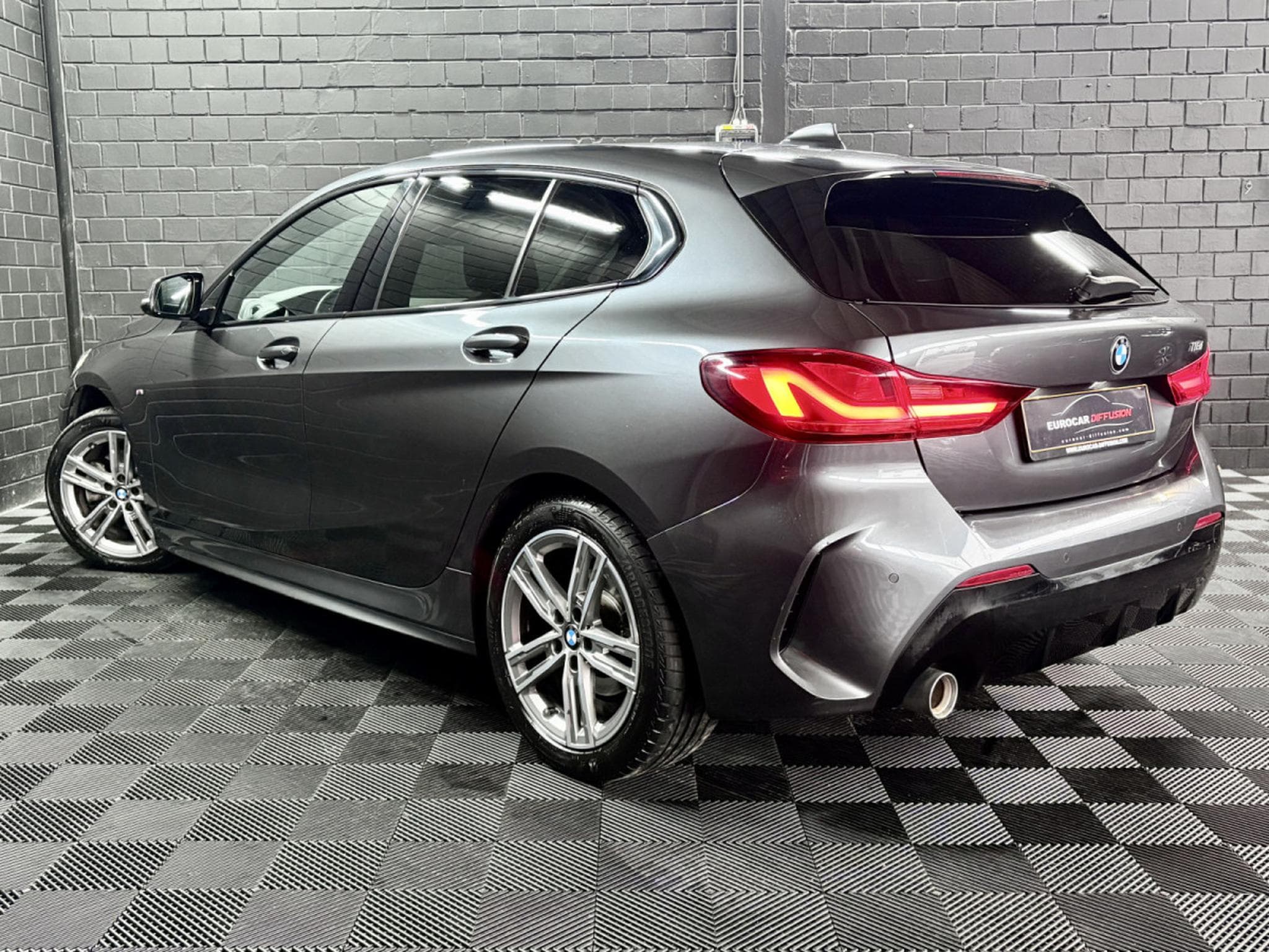 BMW 118 SERIE 1 118I M-SPORT AUTO 140 CV **ATTELAGE** (2019) - Foto 4