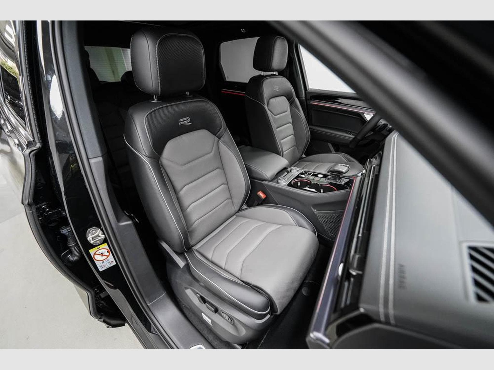 VW Touareg 3,0 V6 TDI (2026) - Foto 23