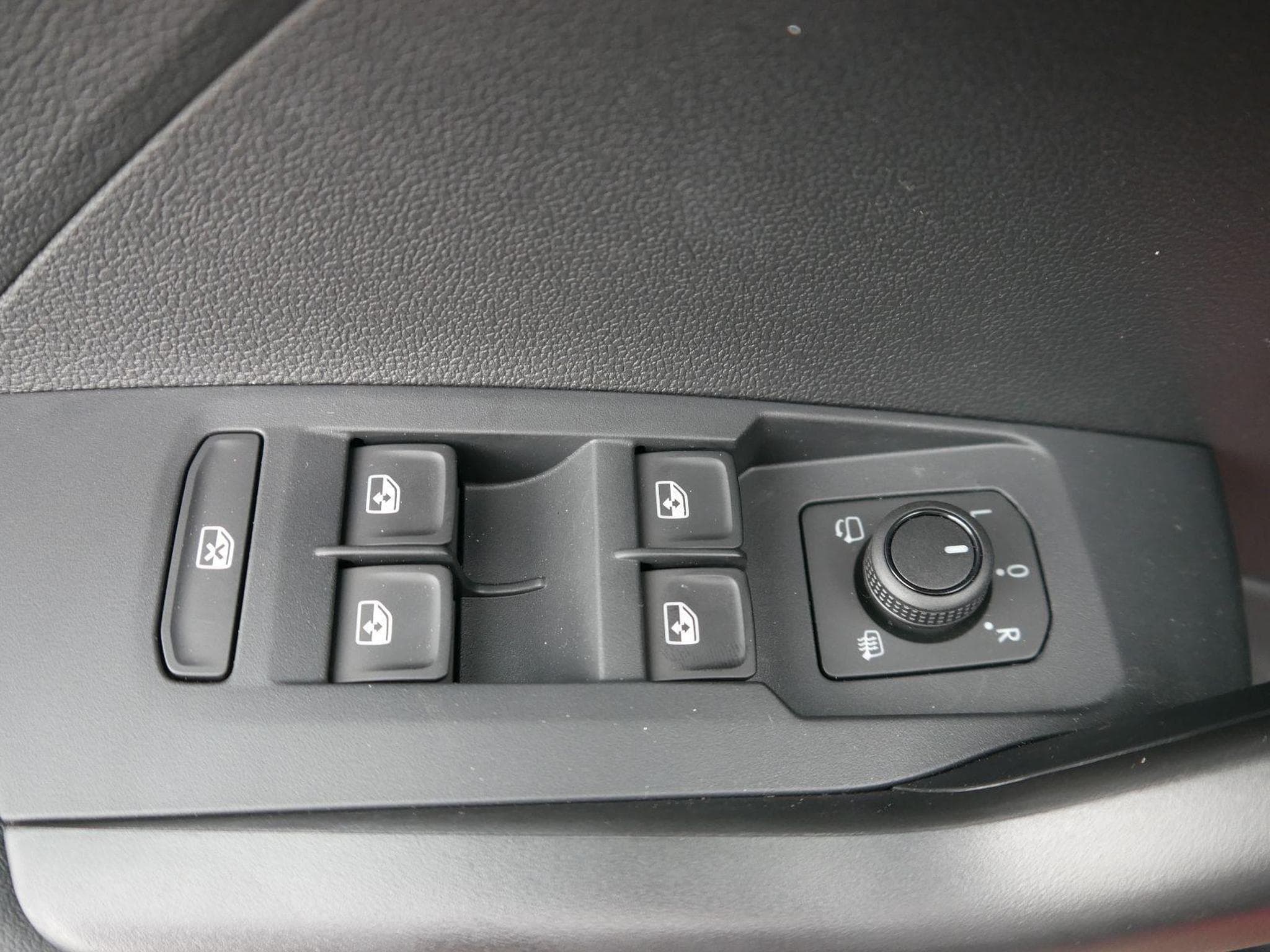 VW T-Cross LIFE (2026) - Foto 9