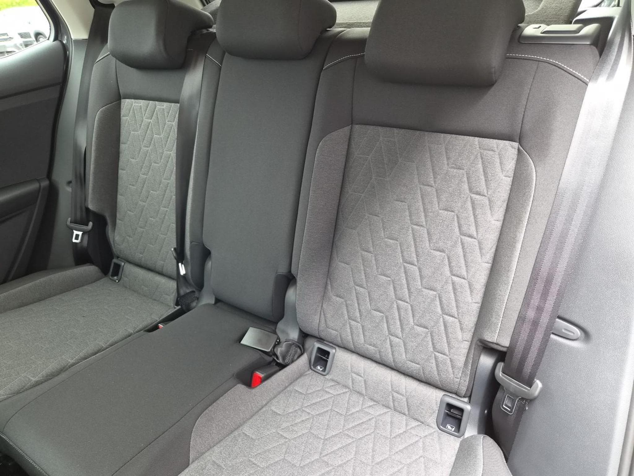 VW T-Cross 1.0 TSI 116PS (2026) - Foto 13