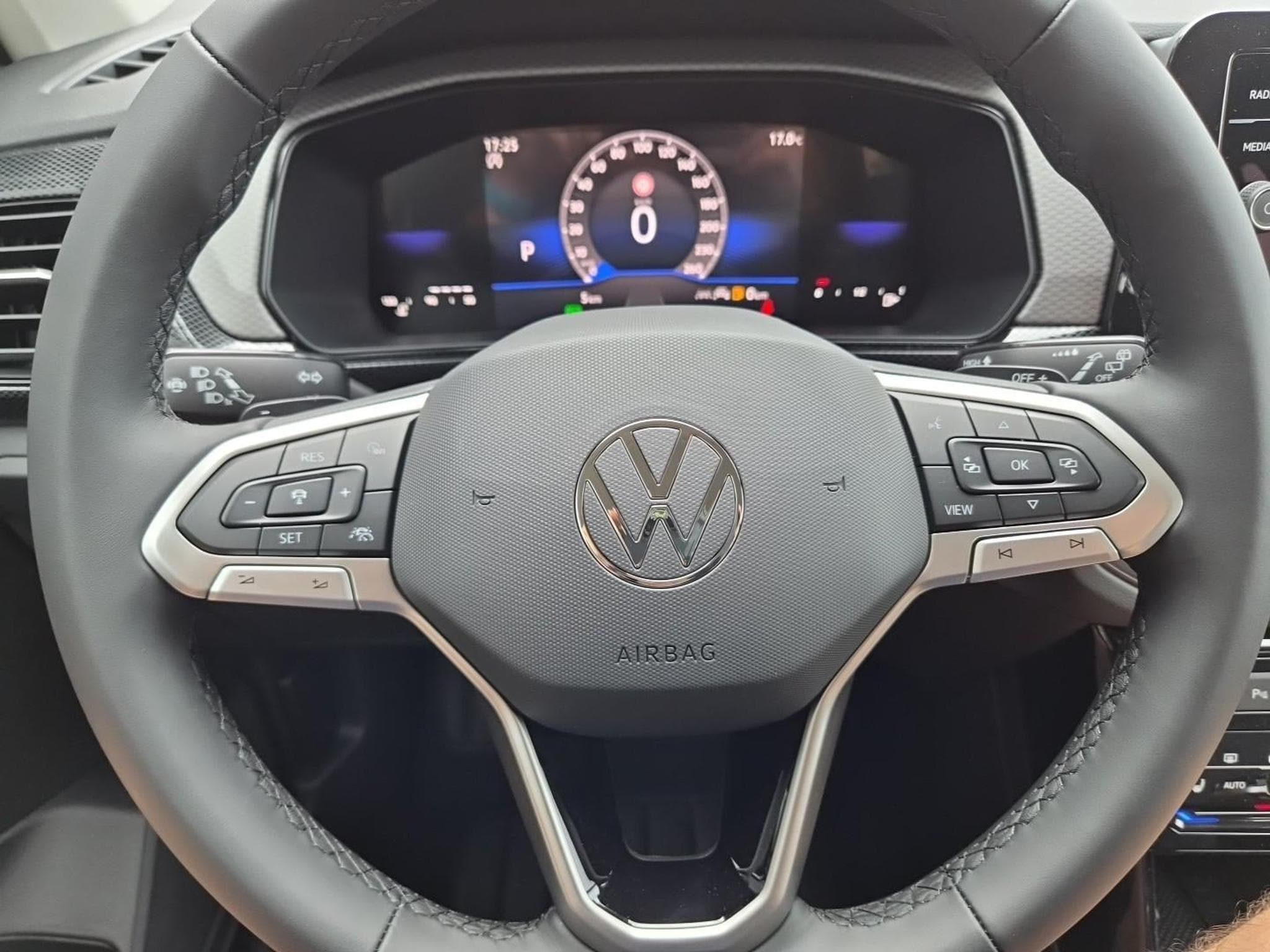 VW T-Cross 1.0 TSI 116PS (2026) - Foto 17