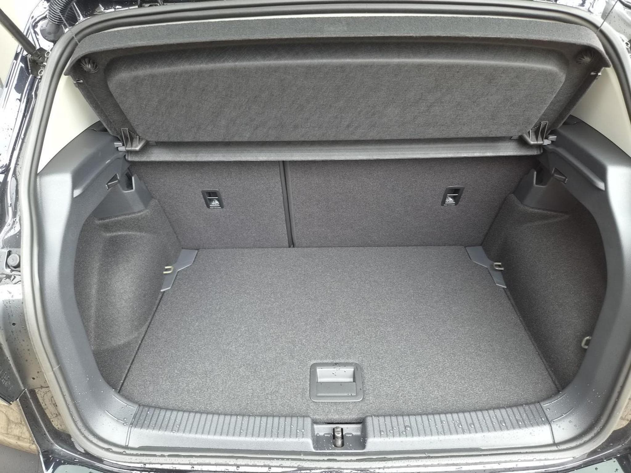 VW T-Cross 1.0 TSI 116PS (2026) - Photo 9