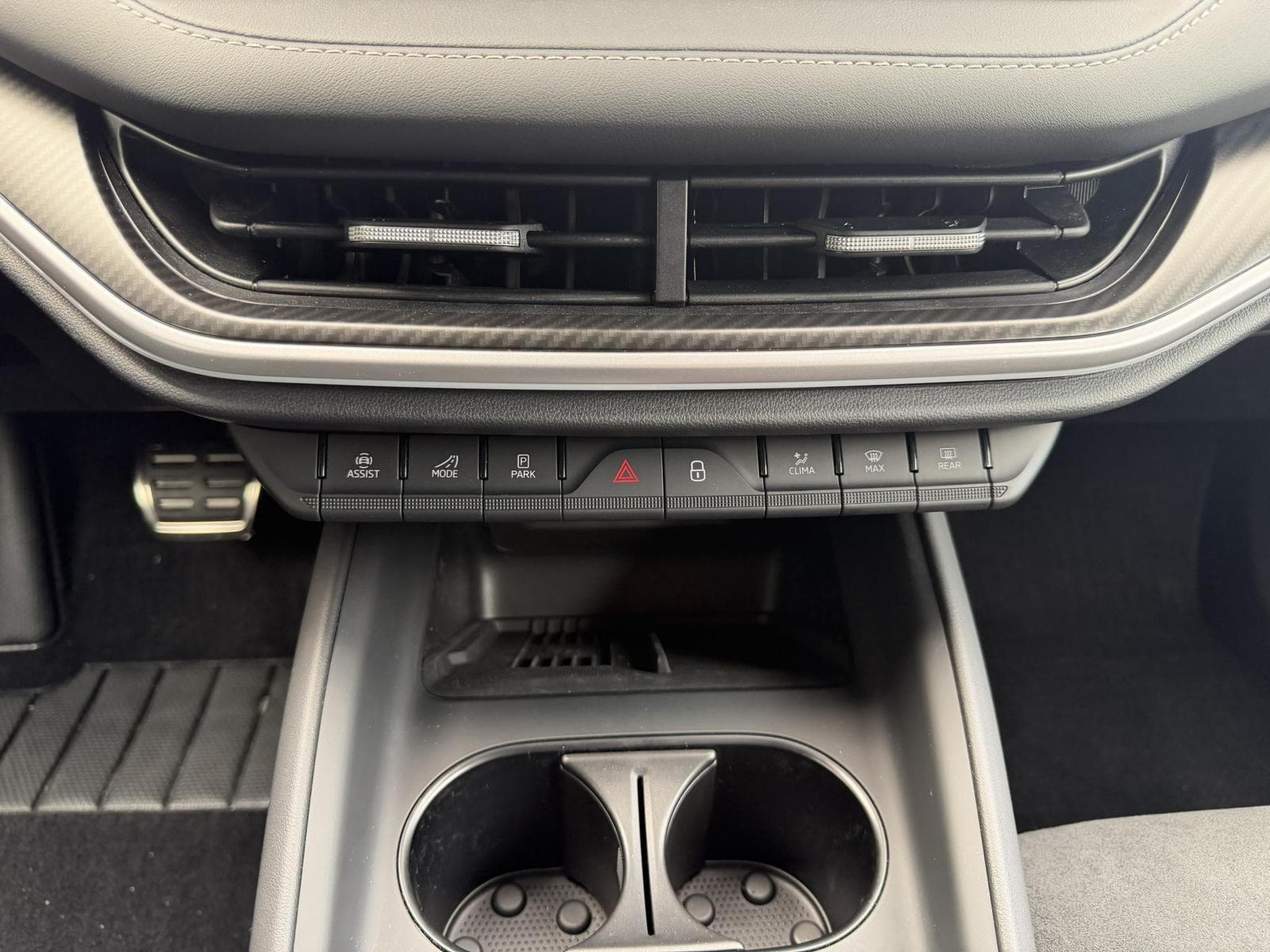 Skoda Elroq Sportline 60 (2026) - Foto 11