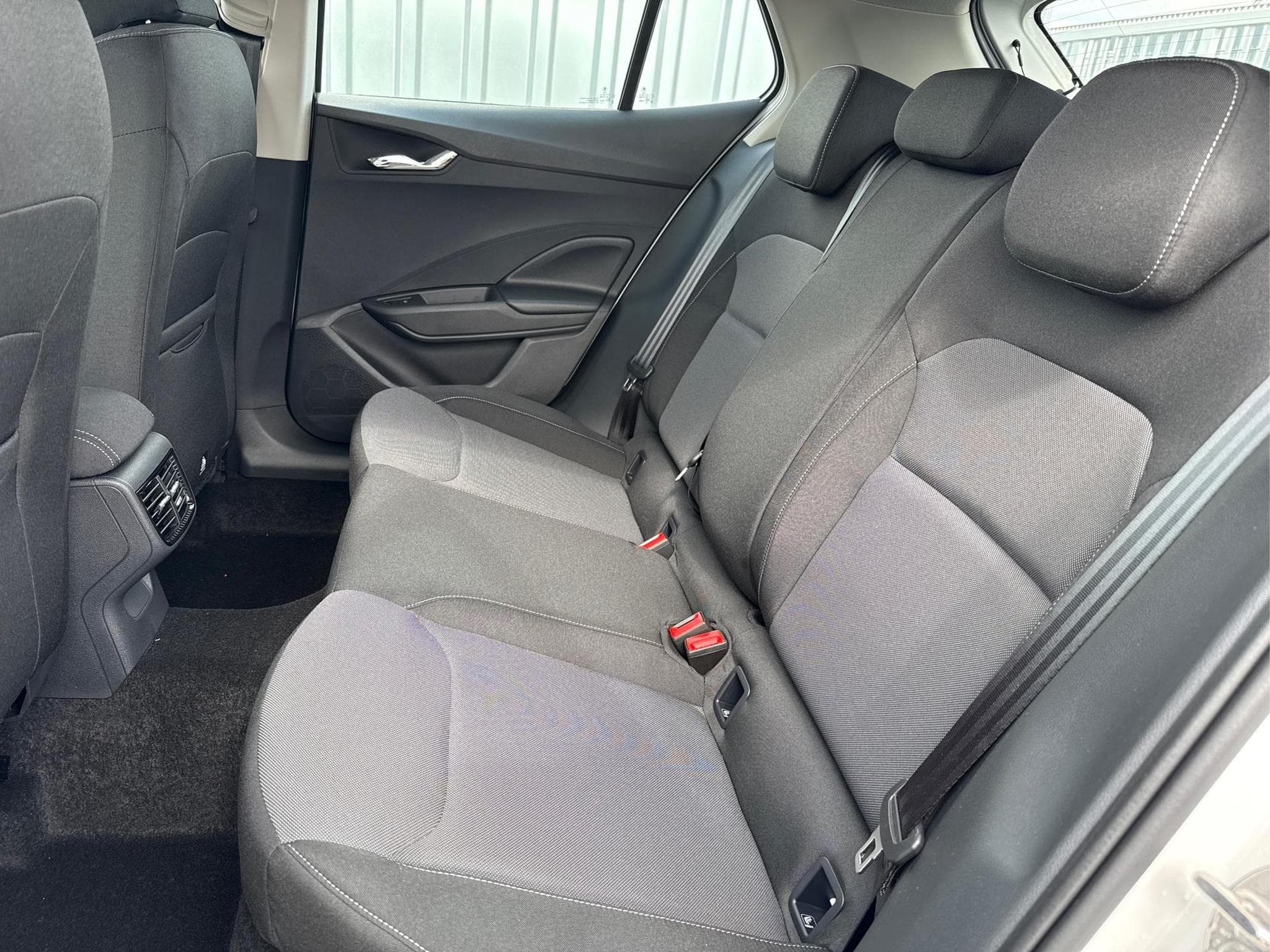 Skoda Fabia EXTRA PLUS 1.0 (2026) - Foto 13