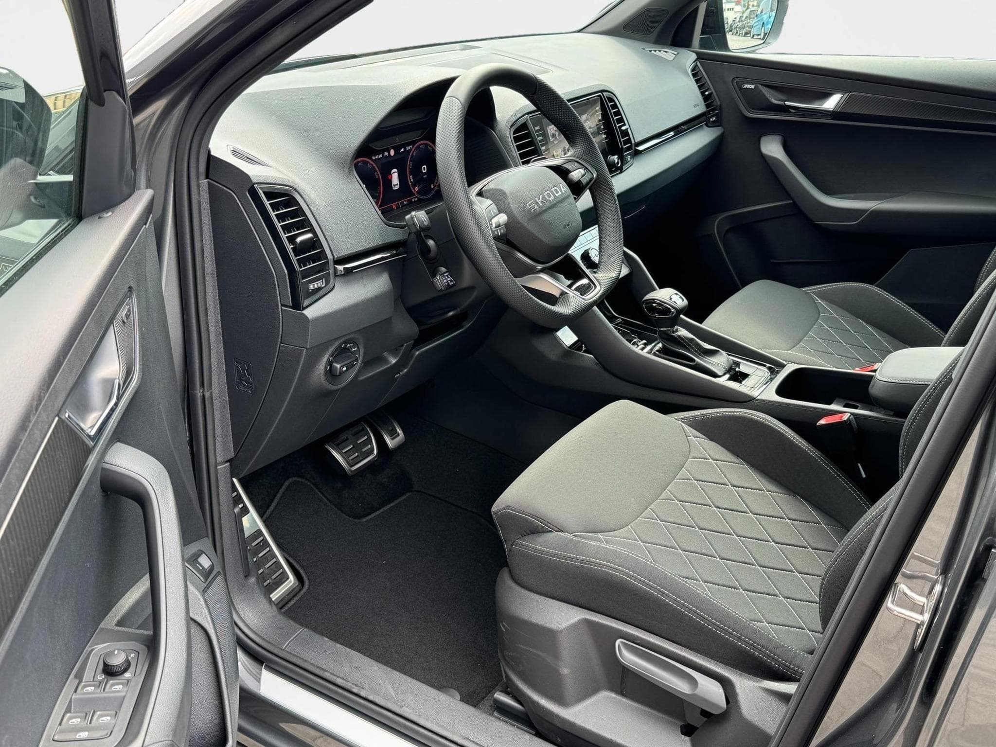 Skoda Karoq Sportline (2026) - Photo 11