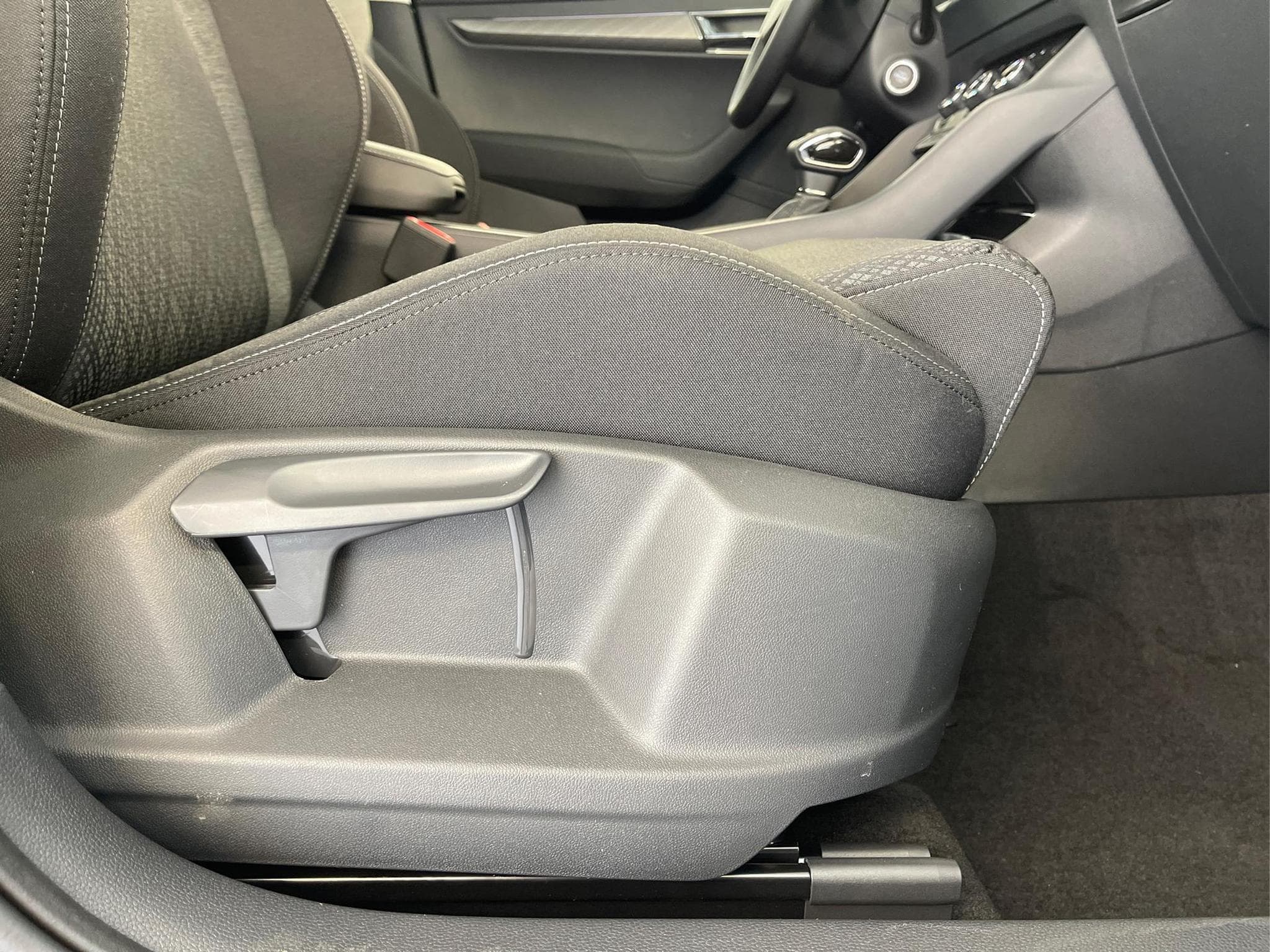Skoda Karoq Selection (2026) - Photo 14