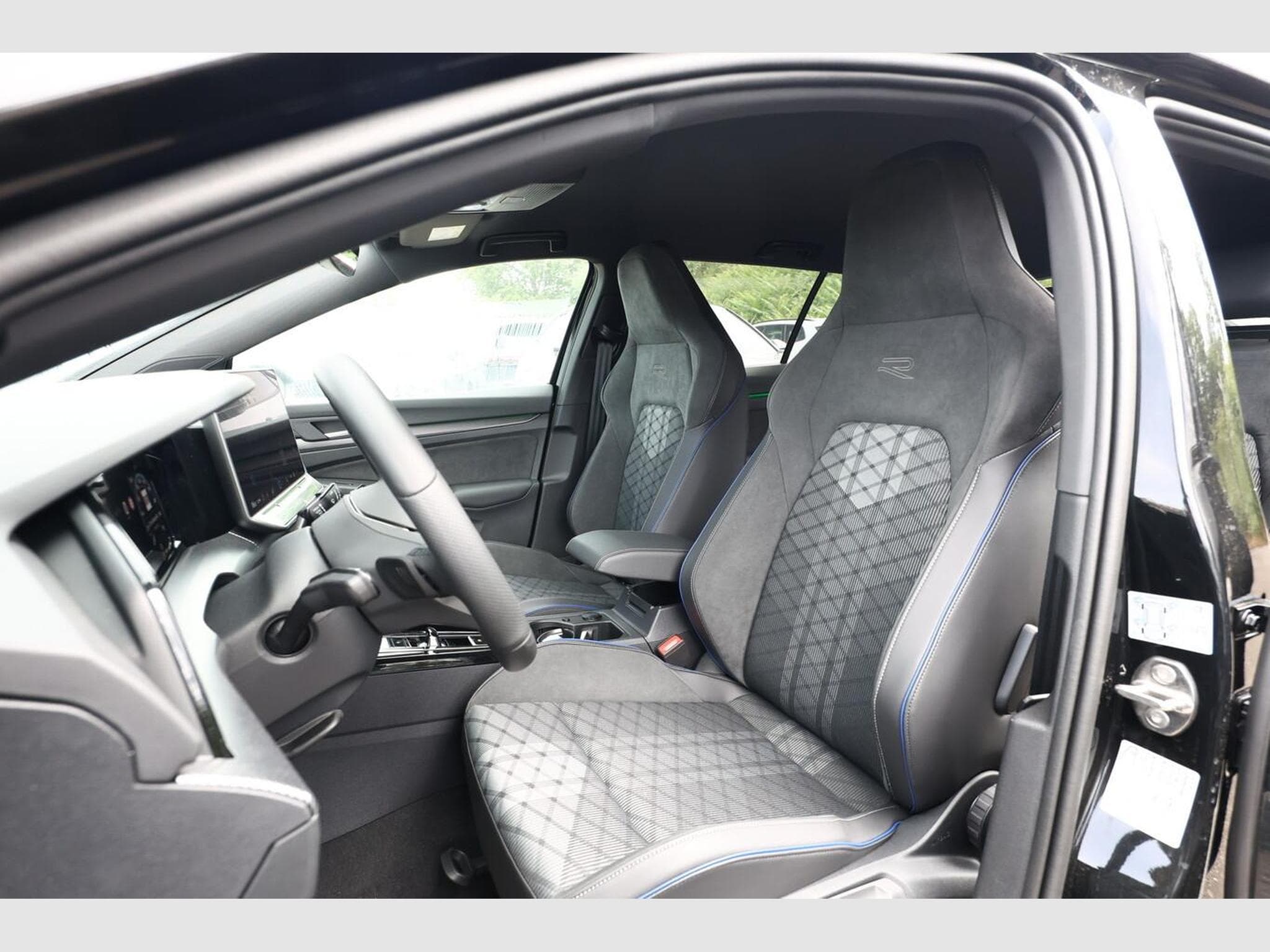 VW Golf Variant R-Line (2026) - Foto 6