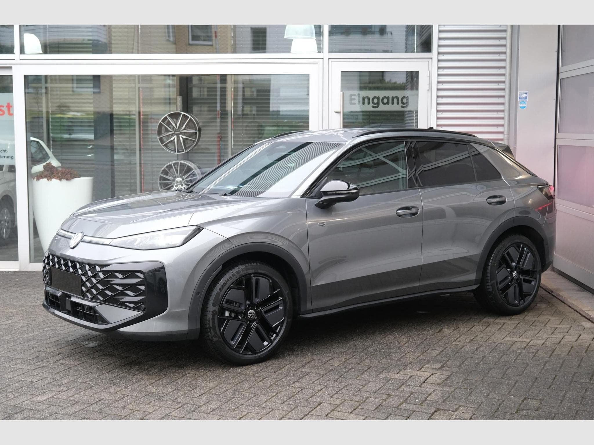 VW T-Roc 1.5 eTSI DSG (2026) - Photo 1