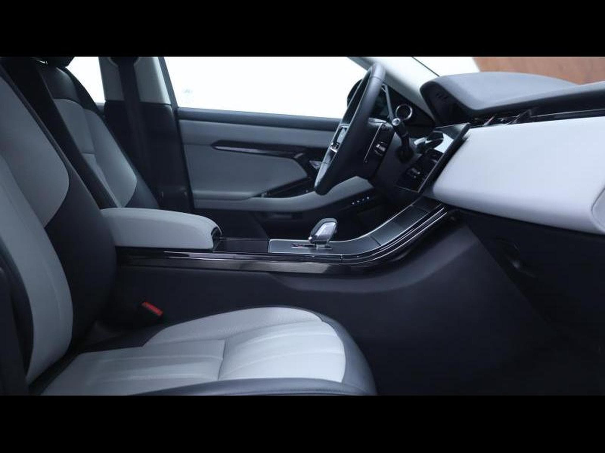 Land-Rover Range Rover Evoque P160 Dynamic SE FWD Auto (2025) - Foto 11