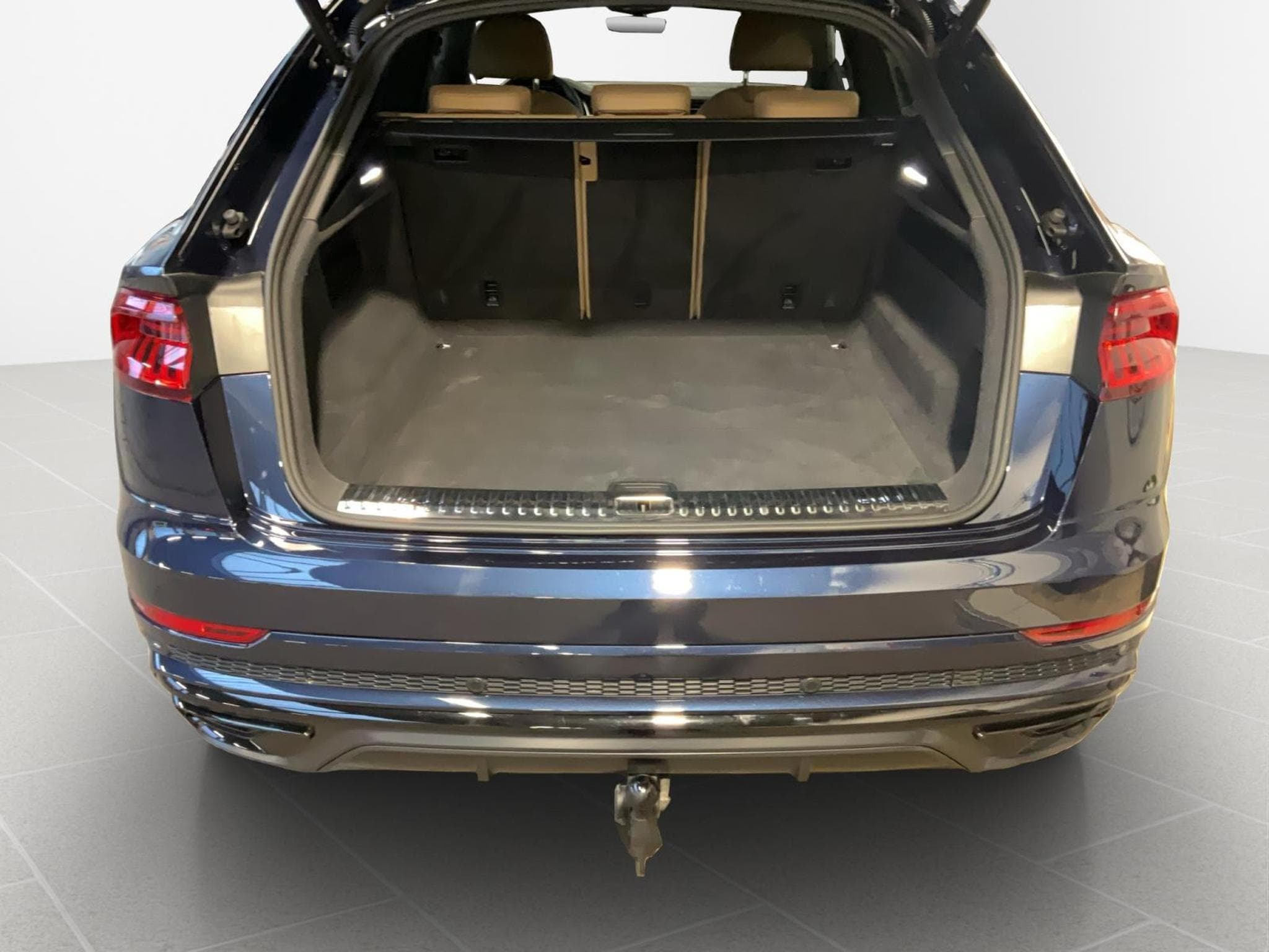 Audi Q8 S-Line+50TDI+Quattro+Tiptronic+AHK+Luft. (2023) - Foto 16
