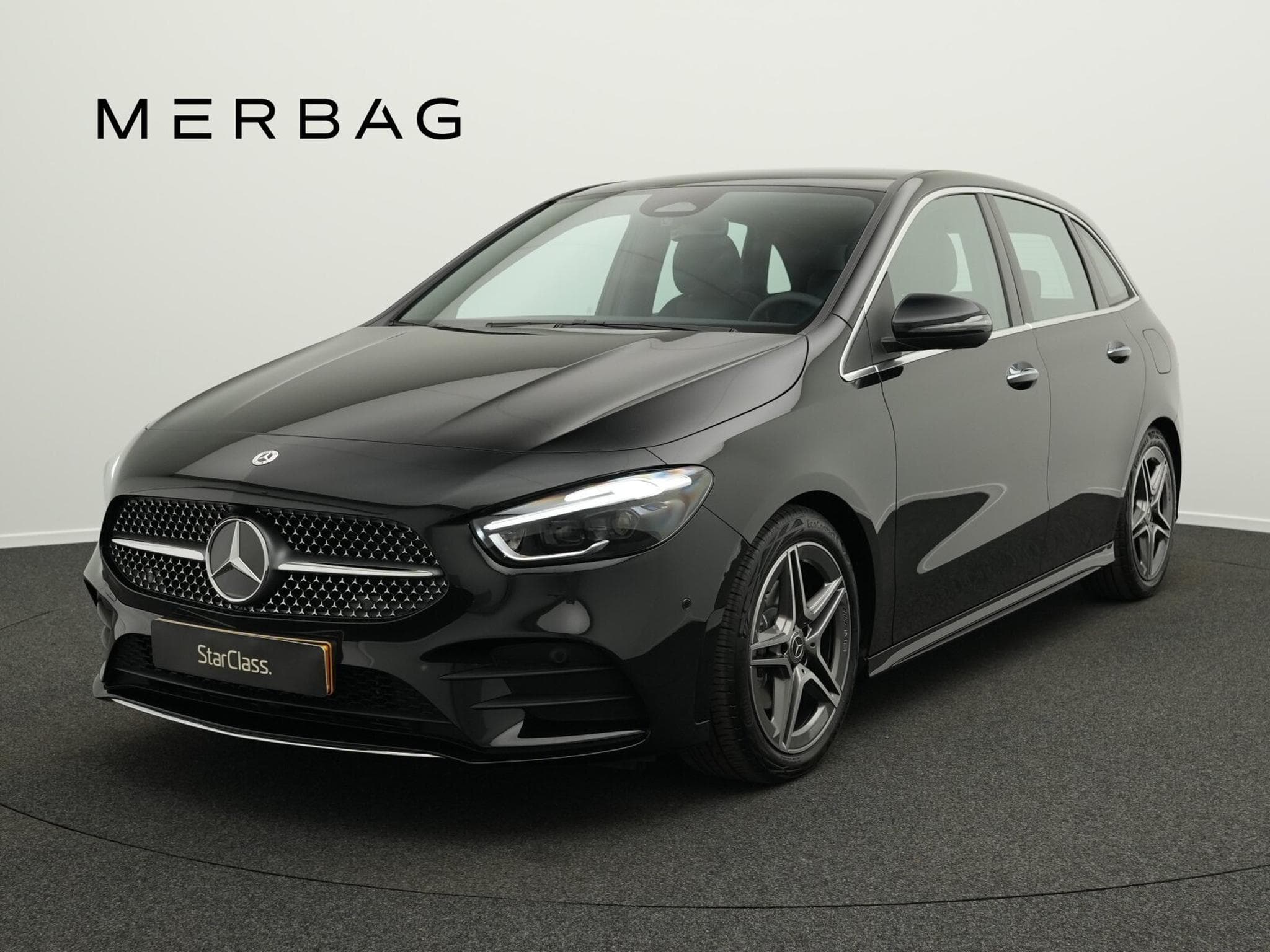 Mercedes B 180 B 180 (2025) - Photo 1