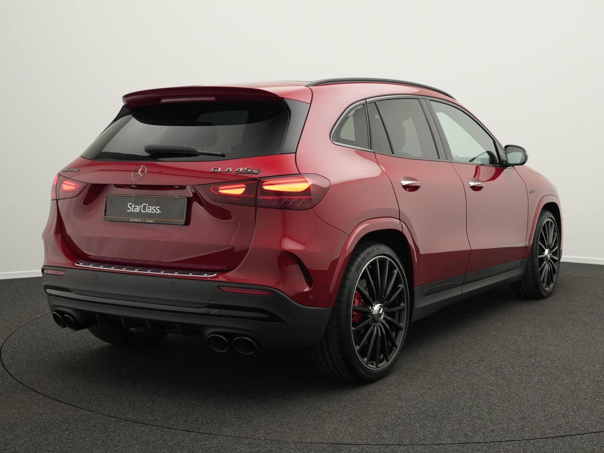 Mercedes GLA 45 AMG GLA 45 S 4MATIC+ verfügbar ab 15.09.2026 mit 5.000 Km (2026) - Photo 3