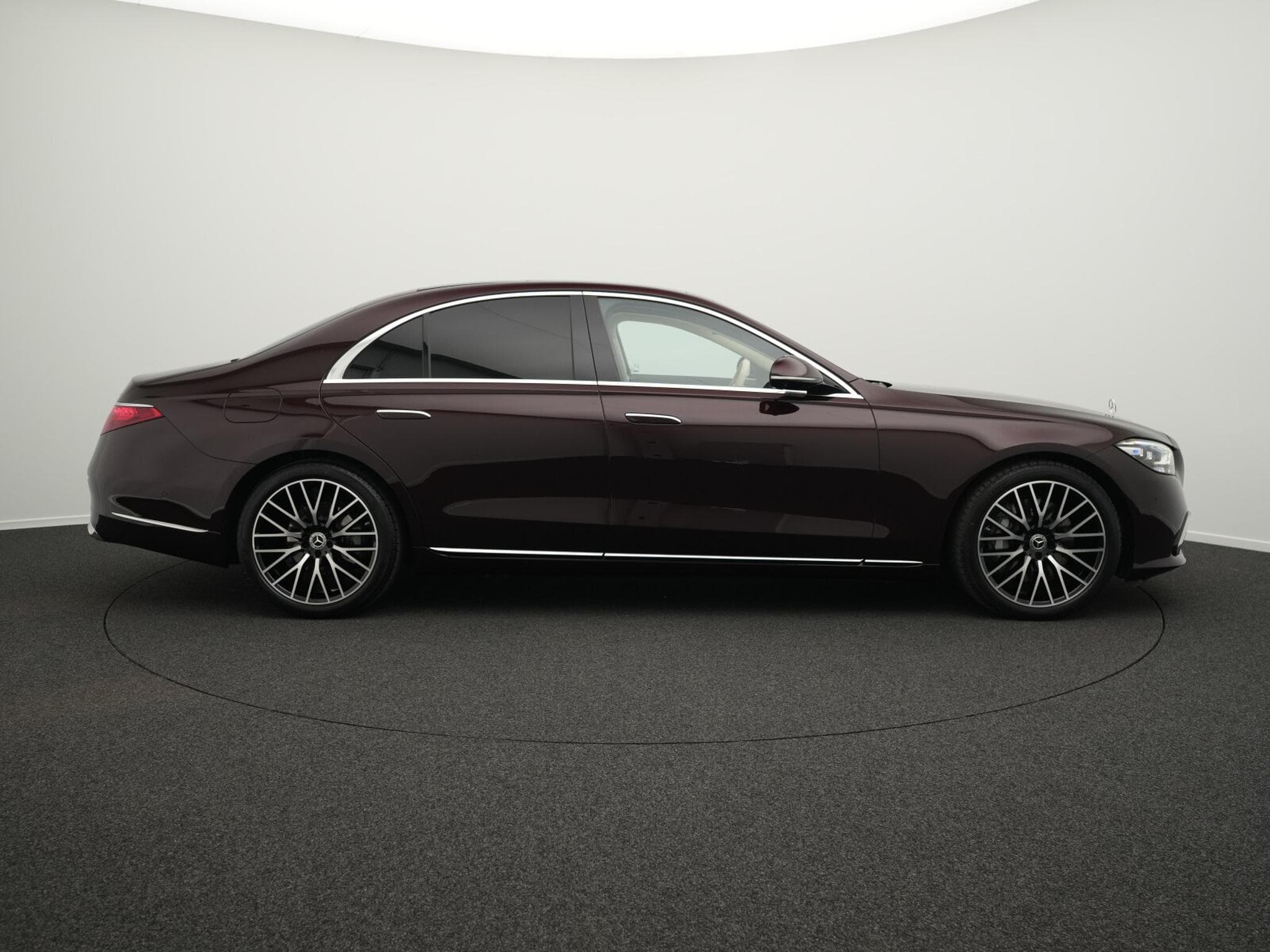 Mercedes S 450 d 4M Pano+E-Active+Burm +20"+Digital (2025) - Foto 5