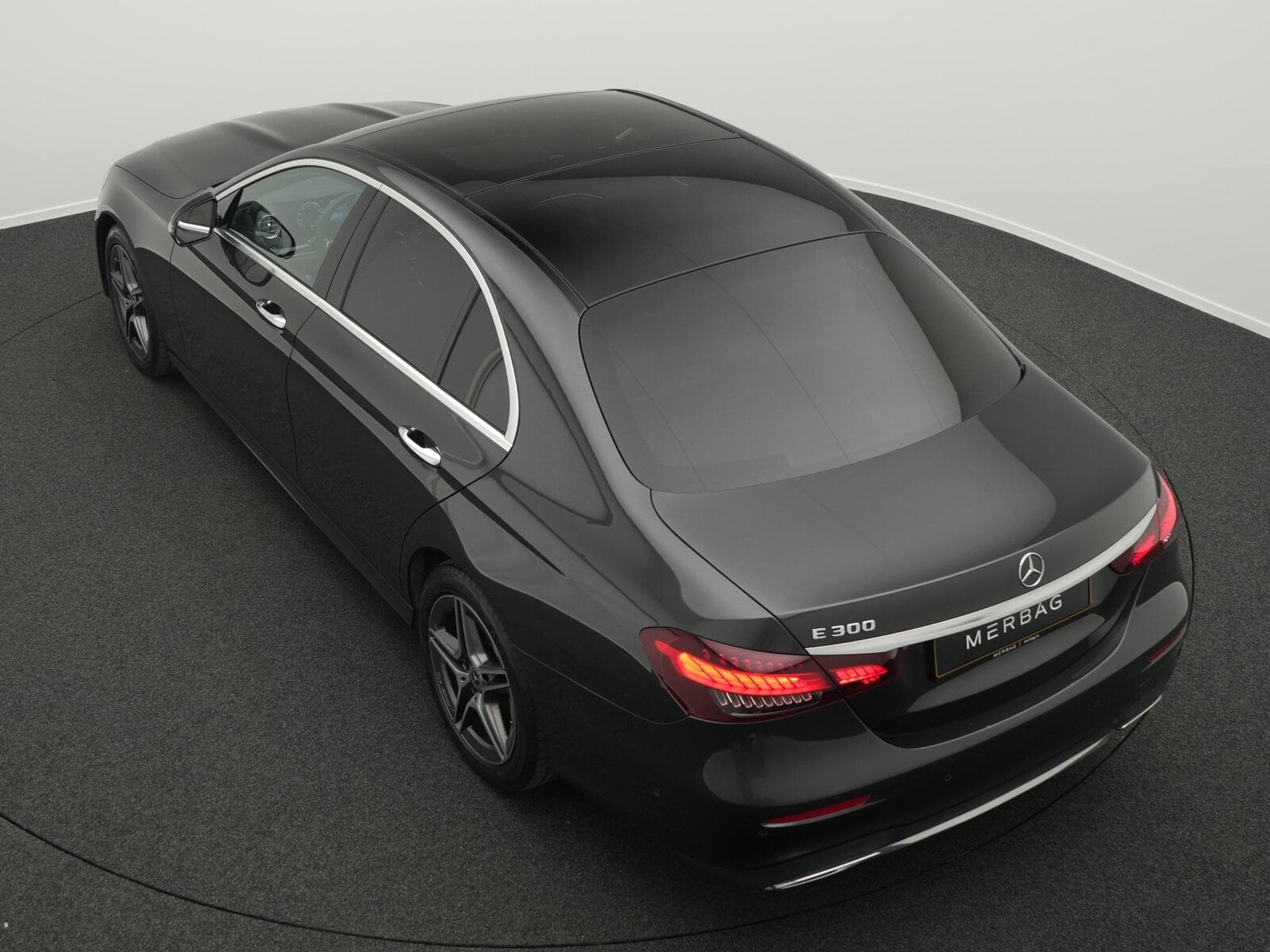 Mercedes E 300 AMG-Line (1970) - Photo 11
