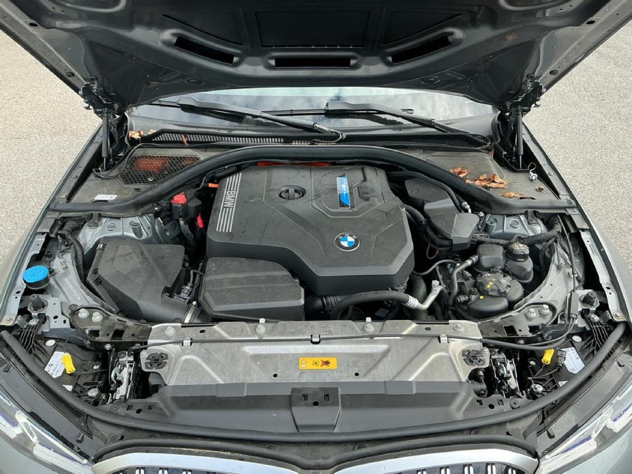 Bmw 330 3er - 330e xDrive M Sport (EURO 6e) SOH 100% (2025) - Foto 15