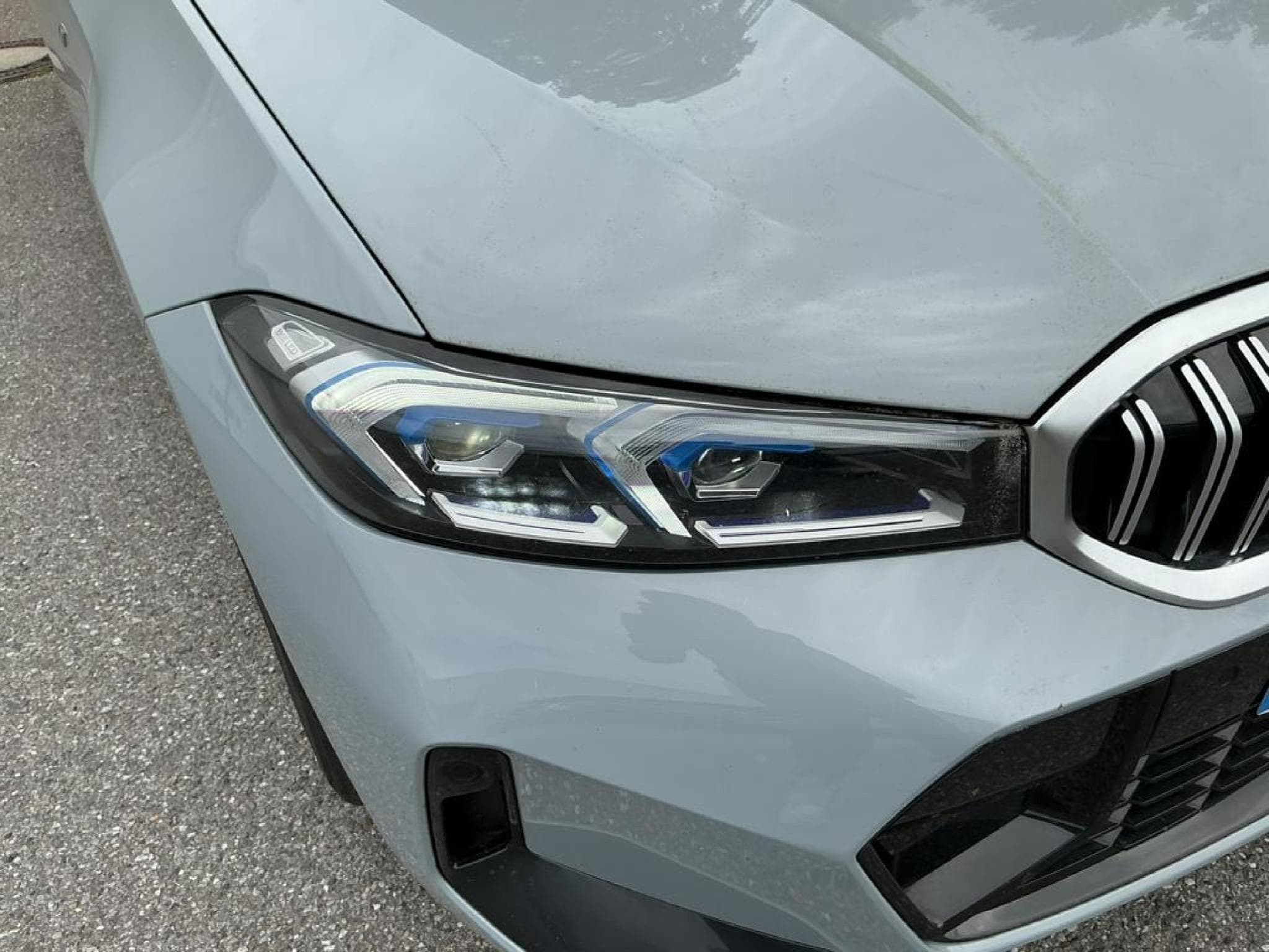 Bmw 330 3er - 330e xDrive M Sport (EURO 6e) SOH 100 % (2025) - Foto 18
