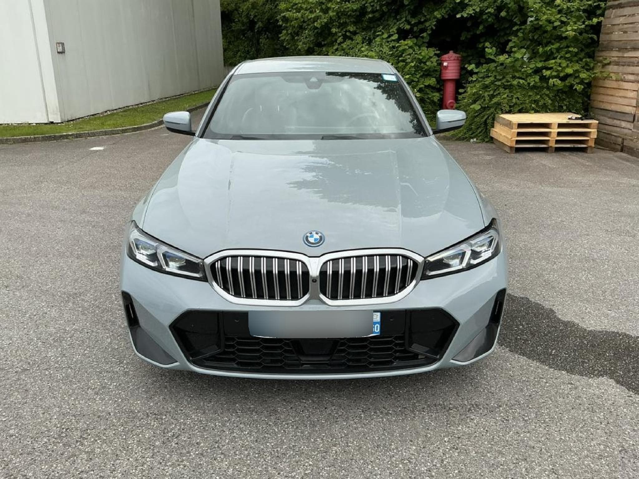 Bmw 330 3er - 330e xDrive M Sport (EURO 6e) SOH 100 % (2025) - Foto 3