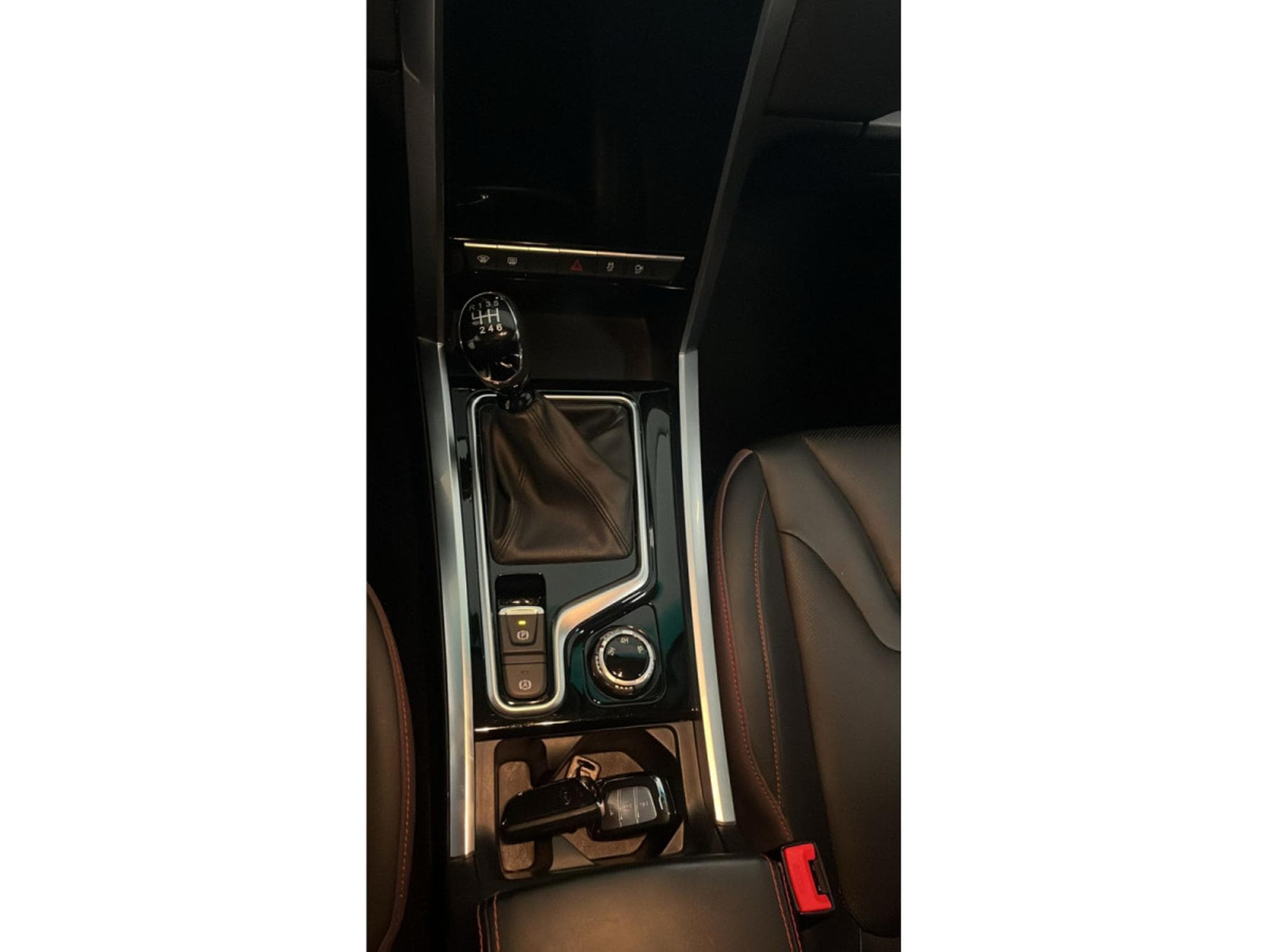 JAC T8 PRO 2.4 T-GDI T8-PRO 4X4 (2024) - Photo 5