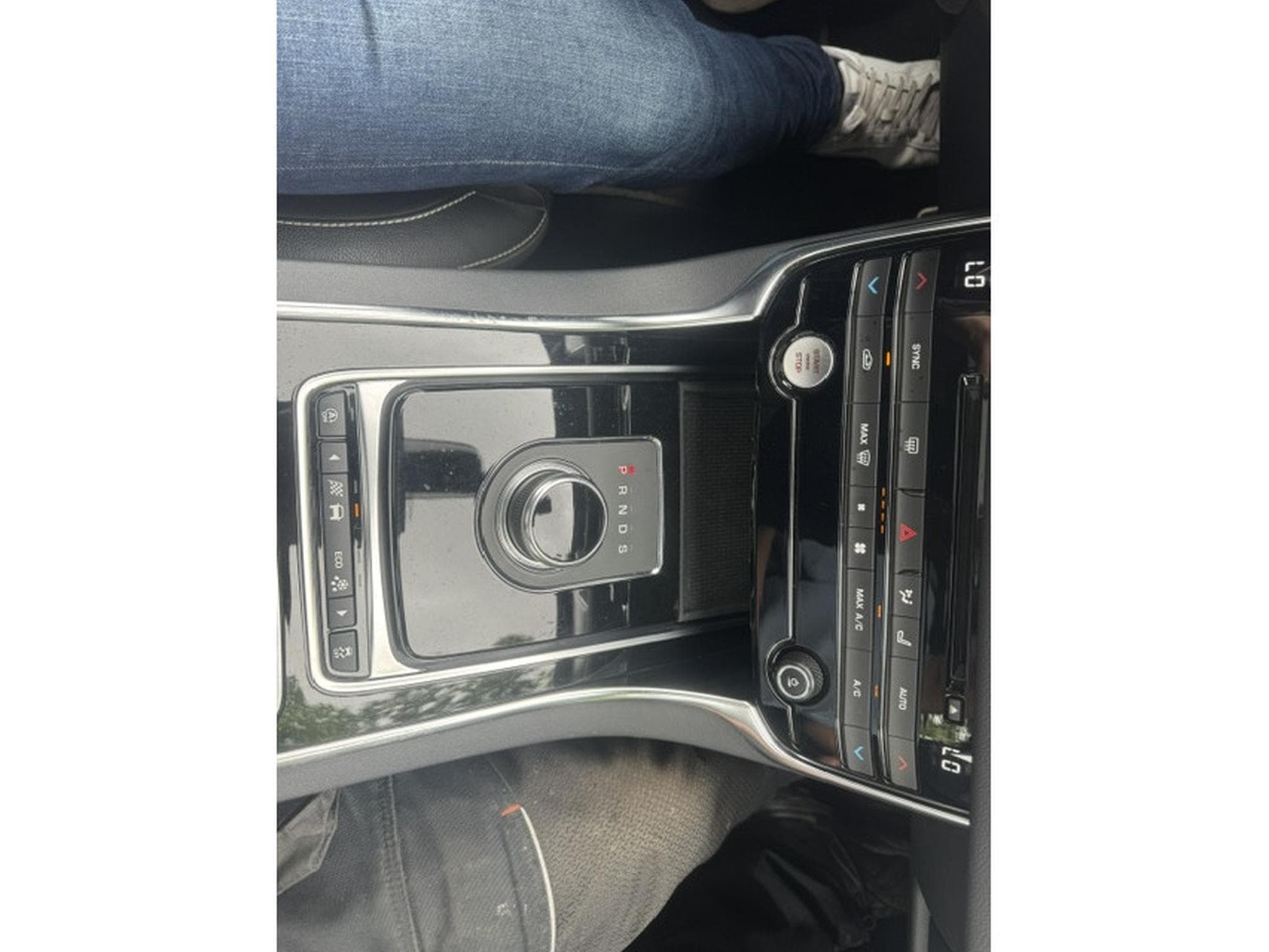 Jaguar XF JAGUAR XF 2.0 D R-SPORT PANORAMA LEDER NAVI KAMERA KEYLESS (2020) - Foto 18