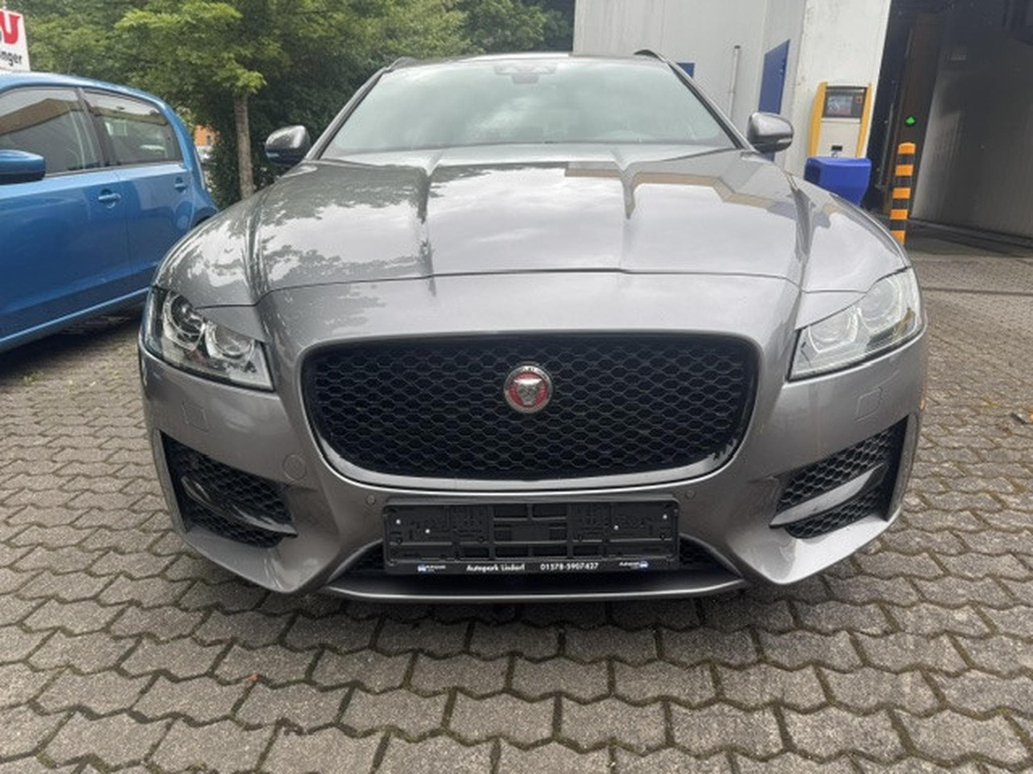 Jaguar XF JAGUAR XF 2.0 D R-SPORT PANORAMA LEDER NAVI KAMERA KEYLESS (2020) - Foto 2
