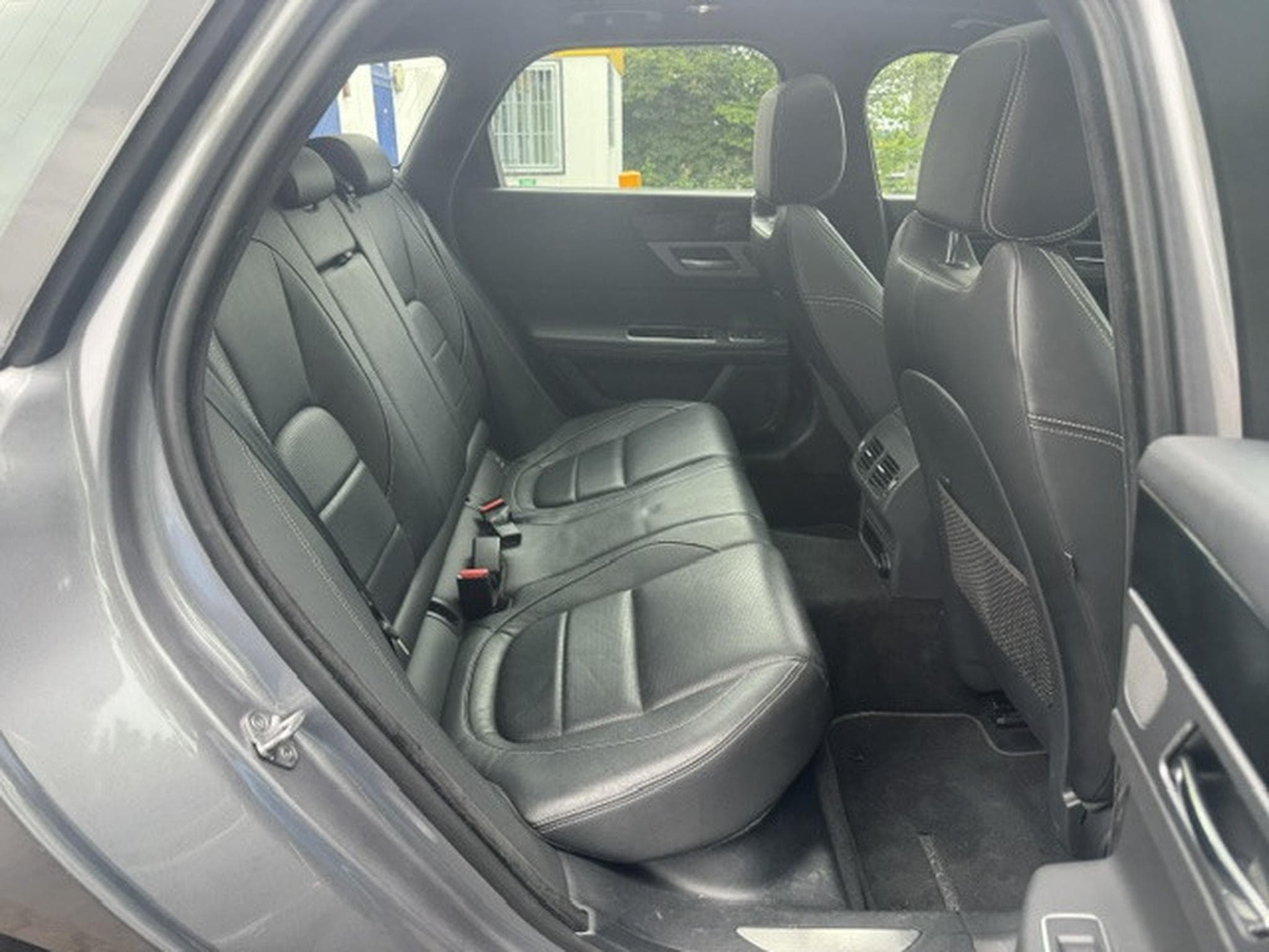 Jaguar XF JAGUAR XF 2.0 D R-SPORT PANORAMA LEDER NAVI KAMERA KEYLESS (2020) - Foto 7