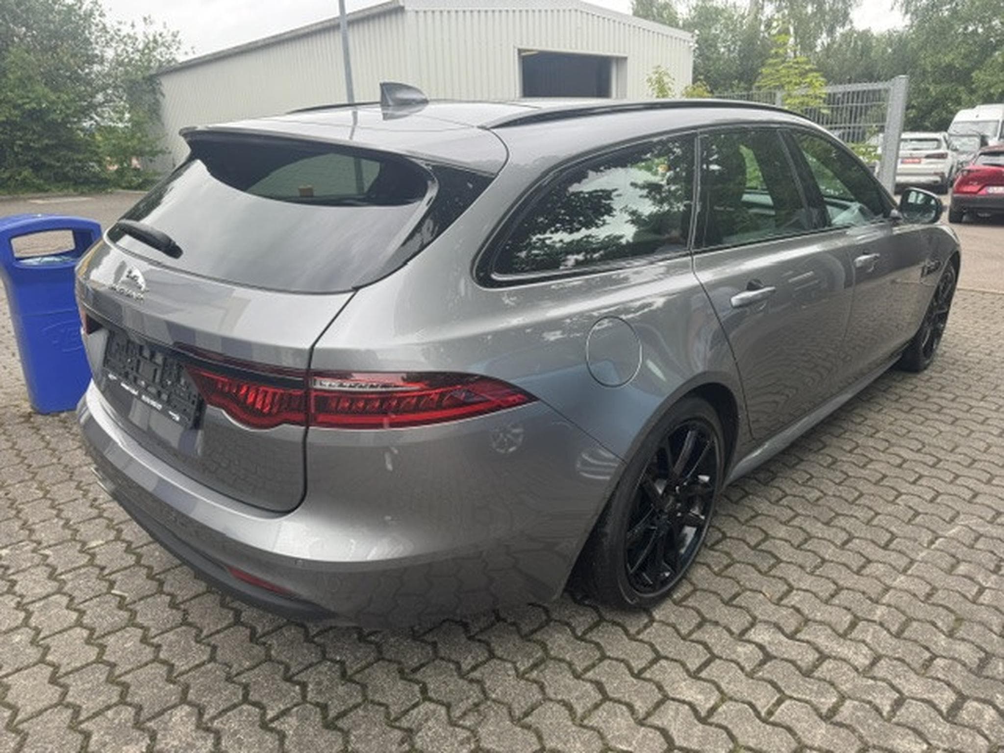 Jaguar XF JAGUAR XF 2.0 D R-SPORT PANORAMA LEDER NAVI KAMERA KEYLESS (2020) - Foto 8