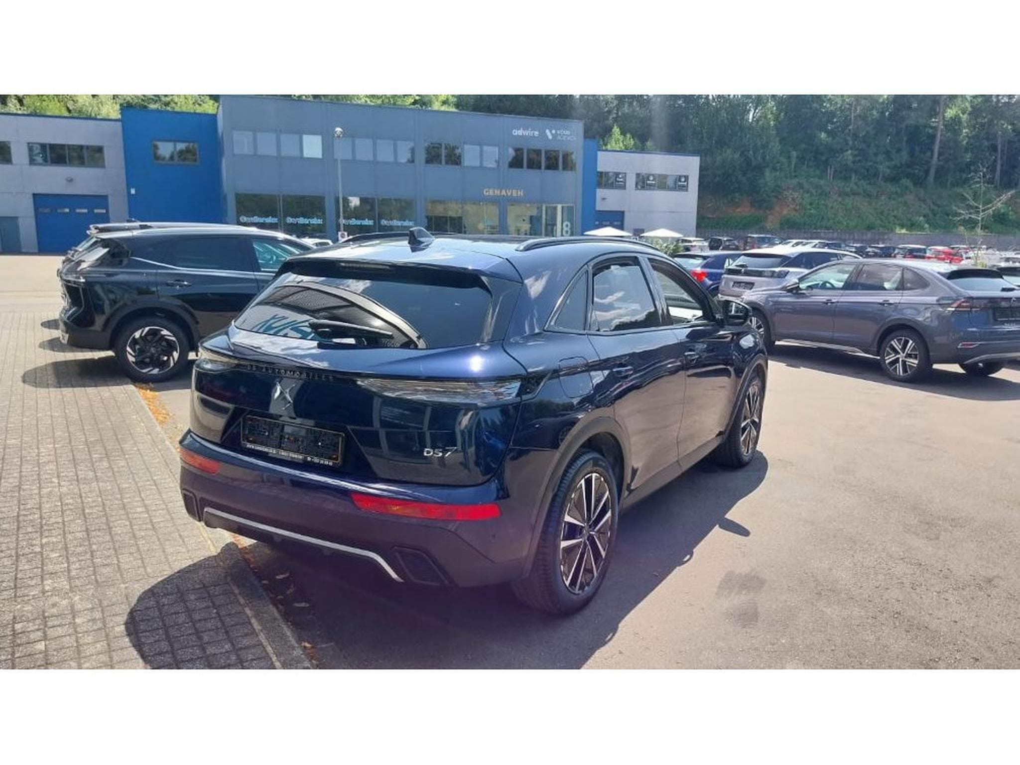 DS Automobiles DS7 1.5 HDI Performance Line EAT8 (2025) - Foto 3