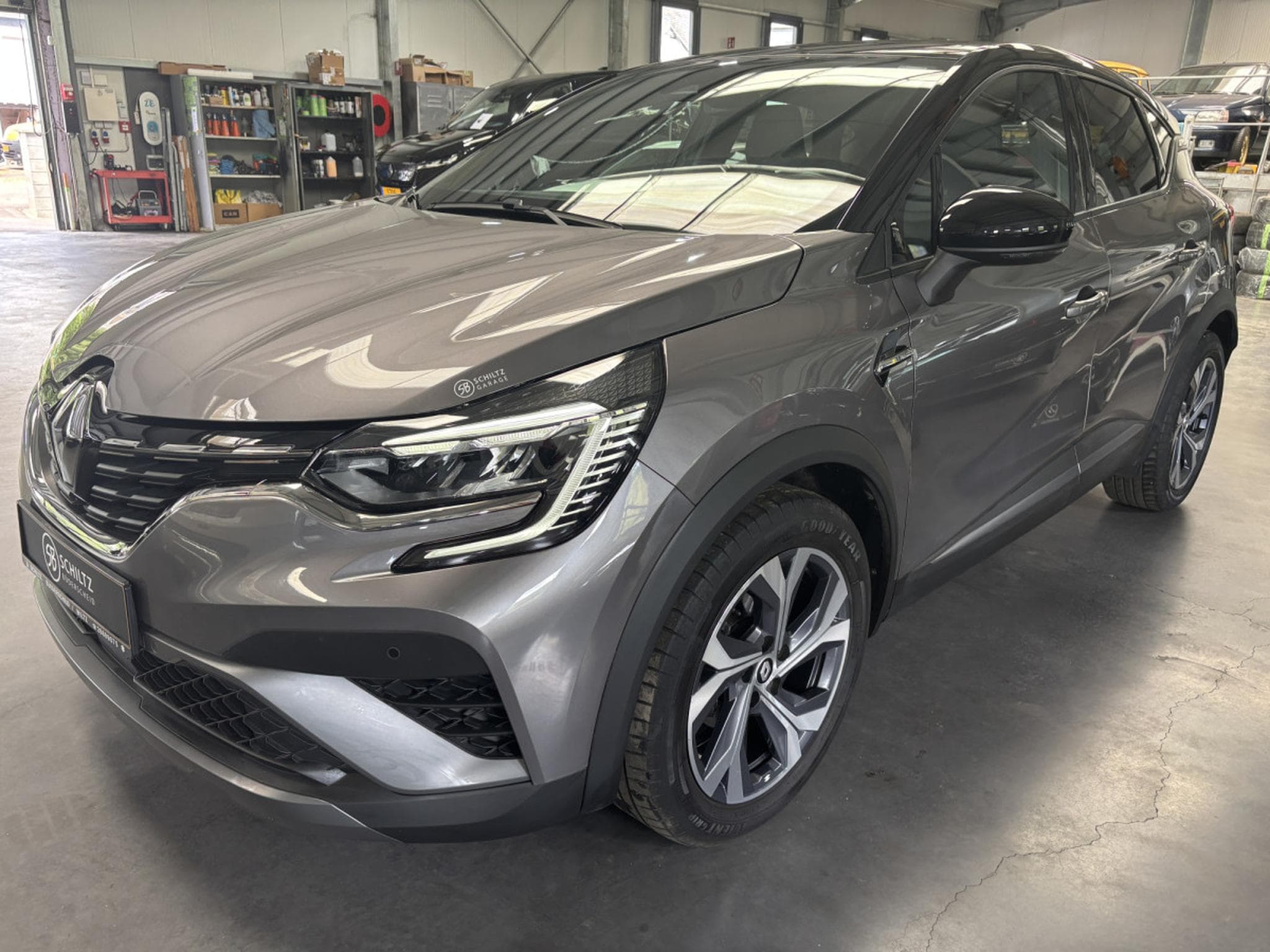 Renault Captur 1.3 RS Line automatique (2023) - Photo 6