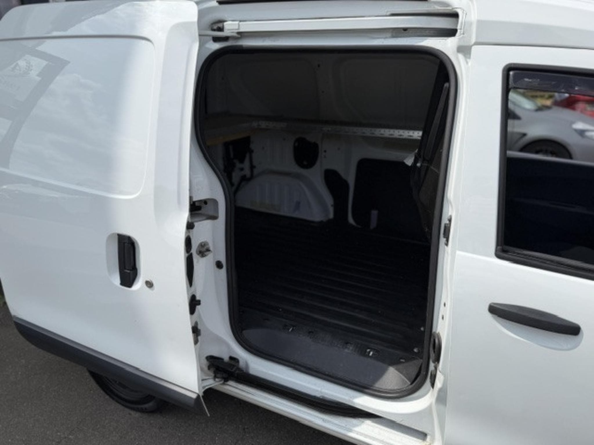 Dacia Dokker 1.5 DCI  90PS VU (2019) - Foto 6