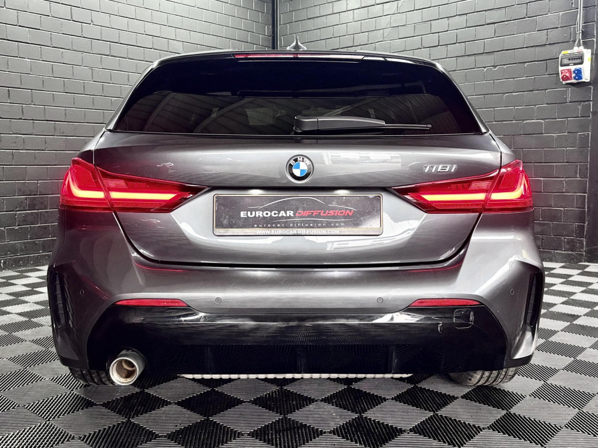 BMW 118 SERIE 1 118I M-SPORT AUTO 140 CV **ATTELAGE** (2019) - Foto 5