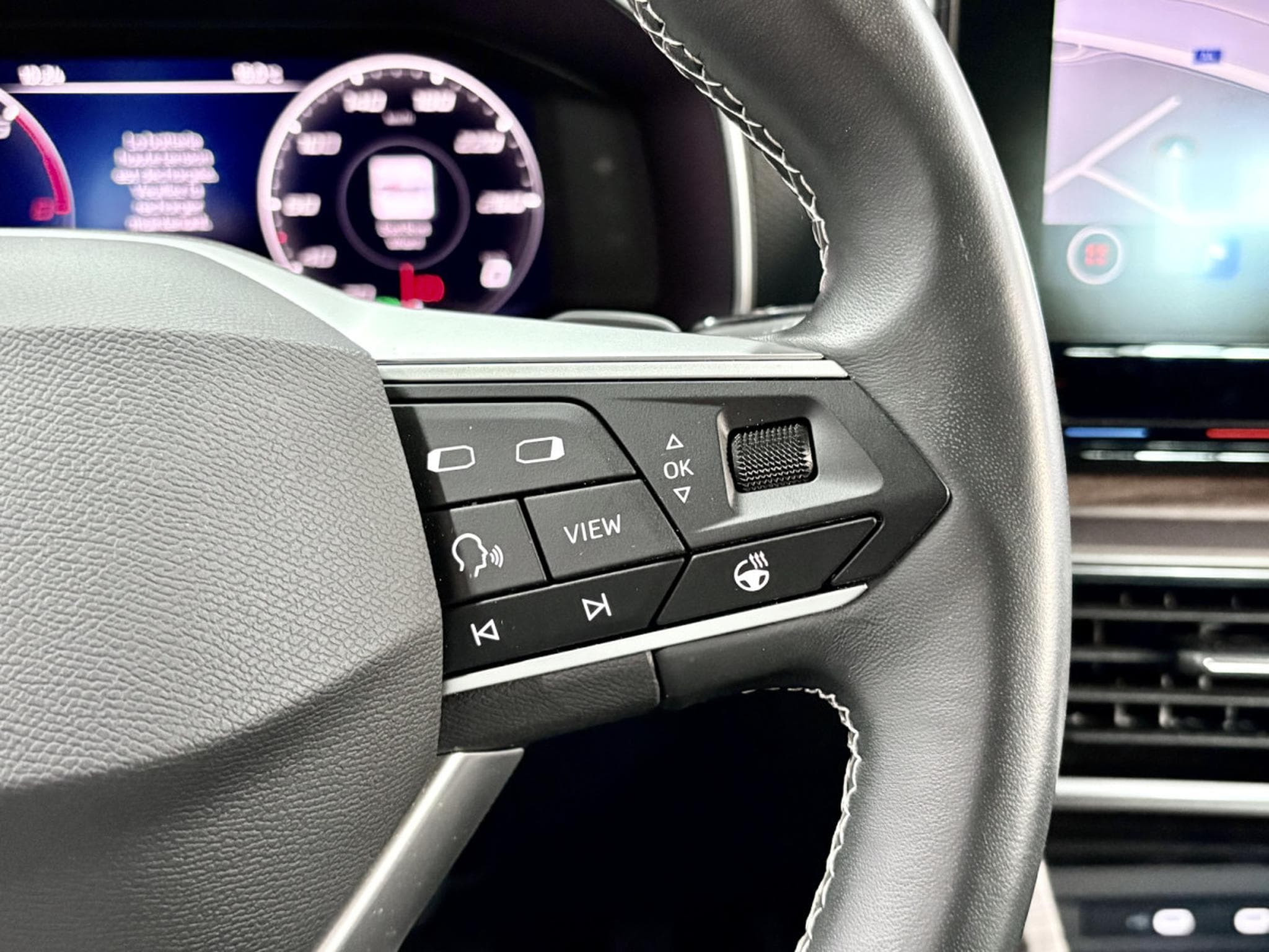 Seat Leon IV Xcellence 1.4 e-Hybrid 204CV DSG 6  *4 SAISONS* *CAMERA* (2022) - Foto 13