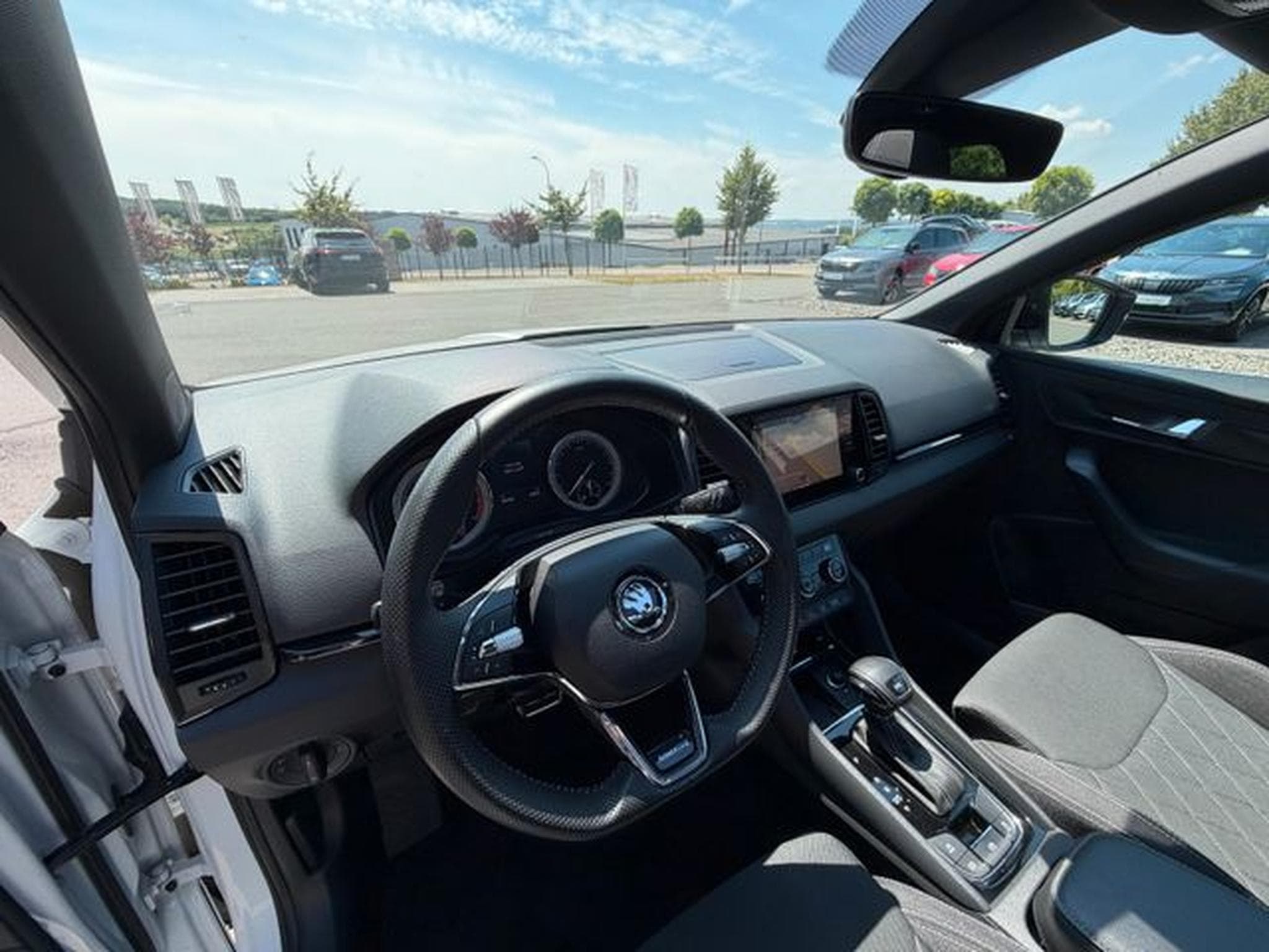 Skoda Karoq Karoq 1,5TSi DSG Sportline Pano Kamera Sitzh 19" (2021) - Photo 10
