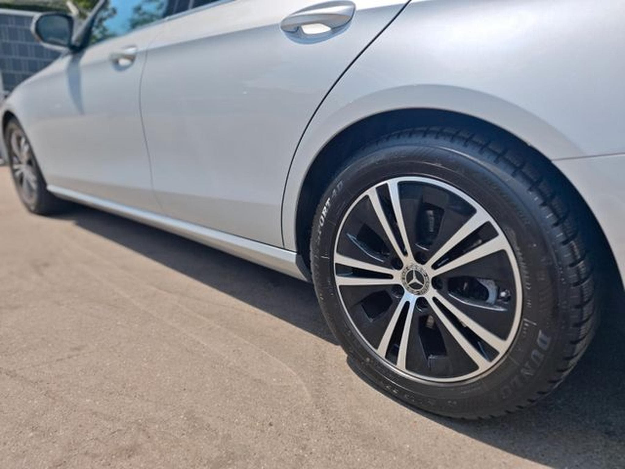 Mercedes E 220 E 220 E*AVANTGARDE*NAVI*VOLL LED*KAMERA*AHK* (2019) - Photo 10
