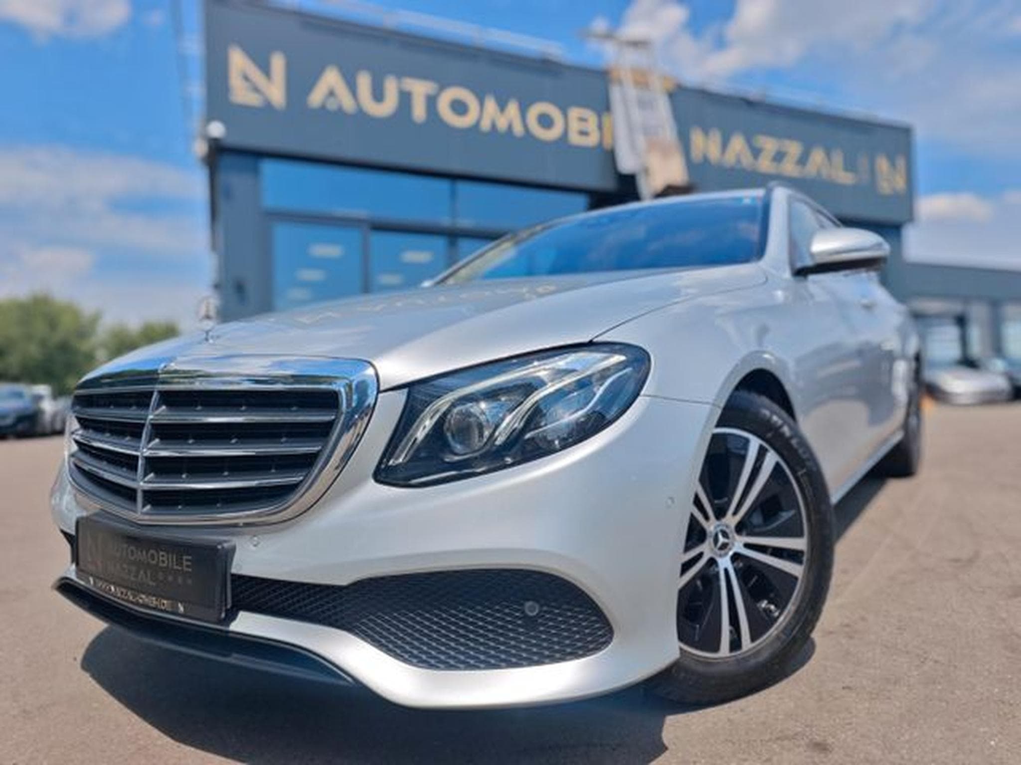 Mercedes E 220 E 220 E*AVANTGARDE*NAVI*VOLL LED*KAMERA*AHK* (2019) - Photo 12