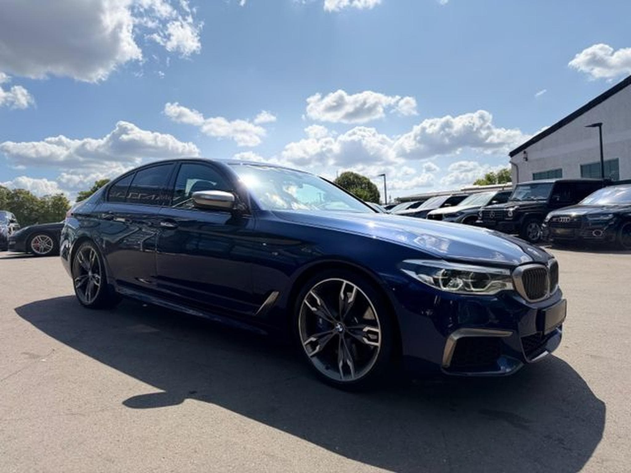 BMW M550 M550i xDRIVE*LIM*2.HD*LED*KAMERA*SHZ*COC*TOP* (2018) - Photo 4
