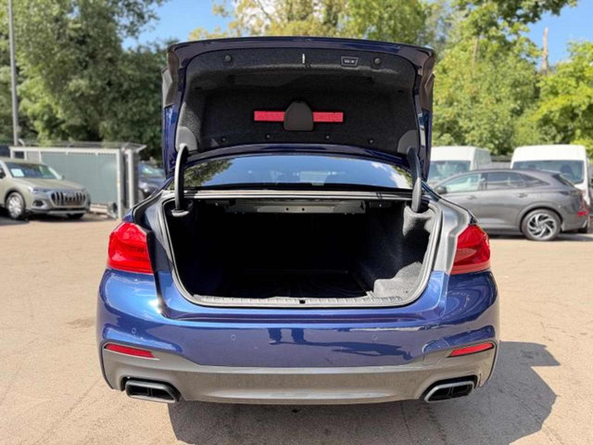 BMW M550 M550i xDRIVE*LIM*2.HD*LED*KAMERA*SHZ*COC*TOP* (2018) - Photo 8
