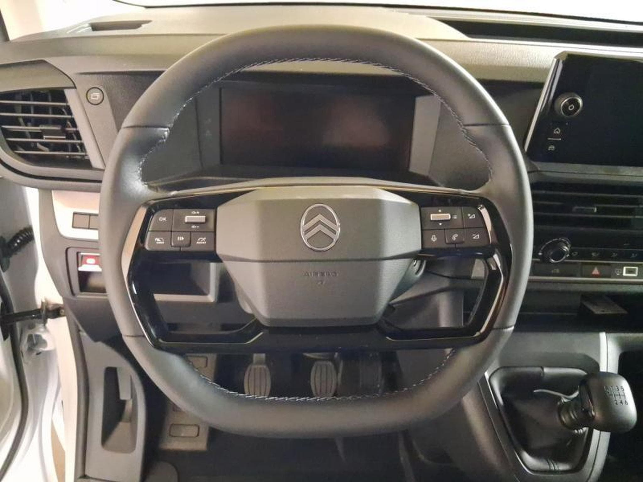 Citroen Jumpy M (2026) - Foto 7